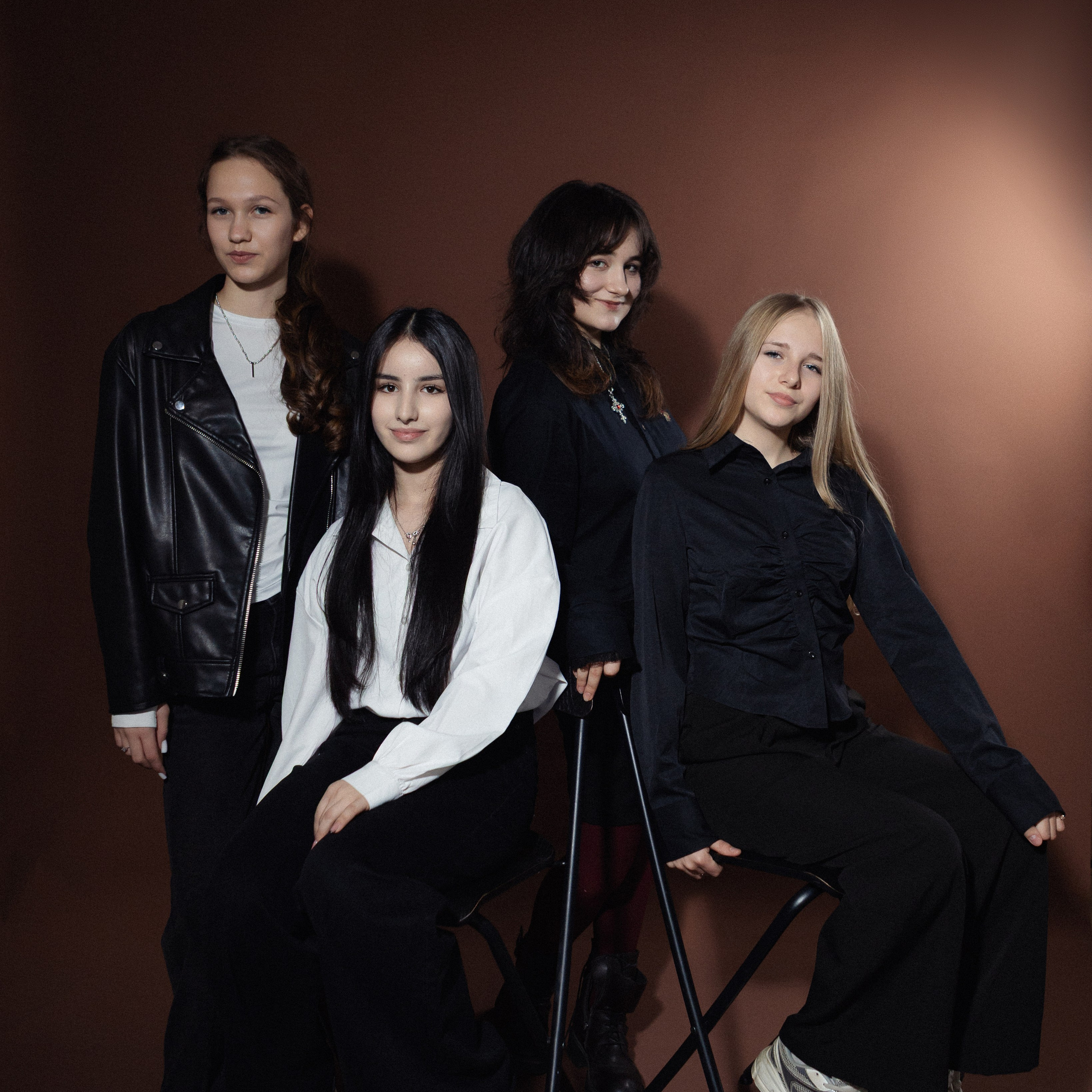 Фотосессия выпускного класса в студии. Фотограф Маруся Молодец Москва