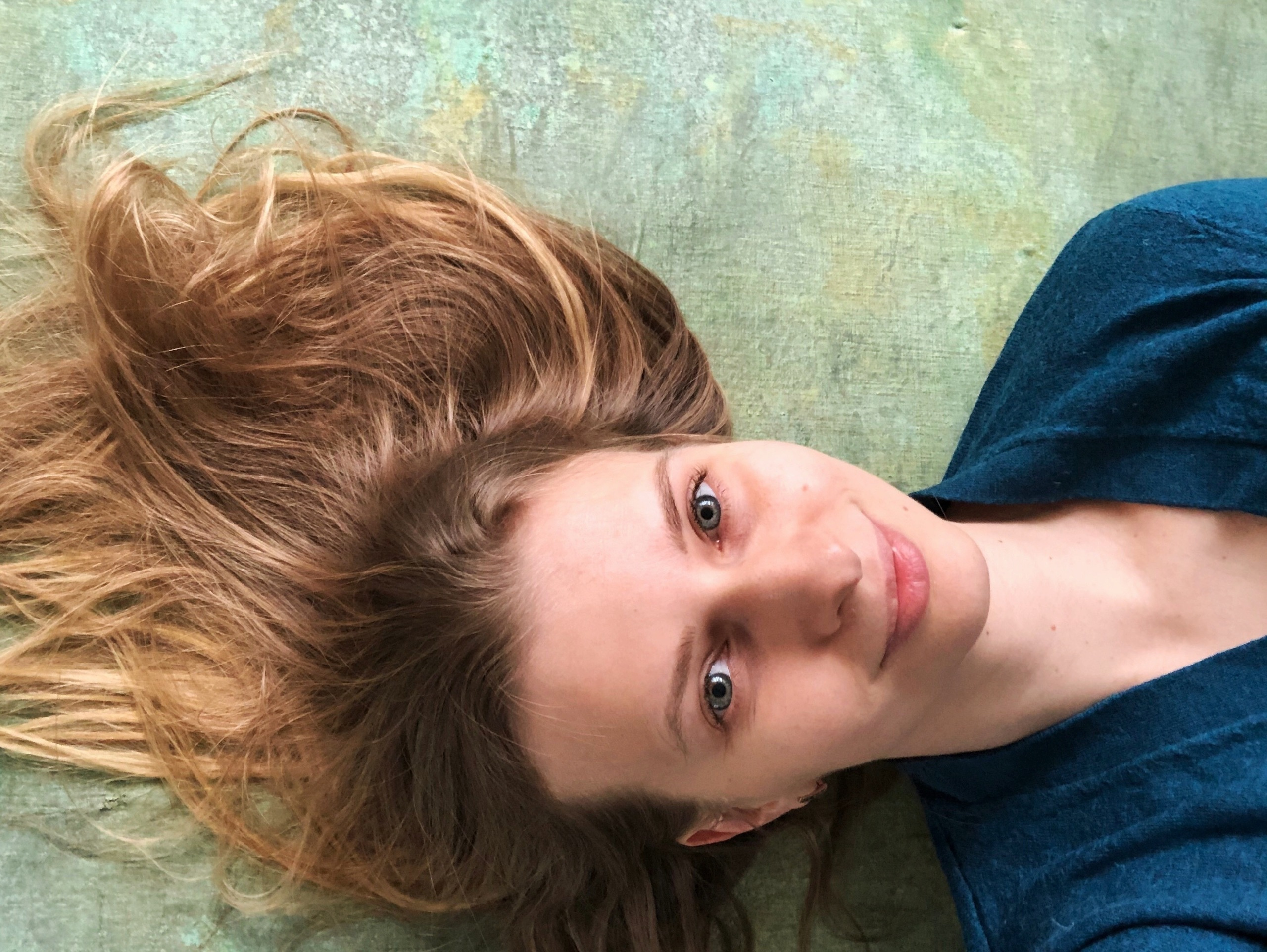 фотограф Елена Яворская в своей фотостудии