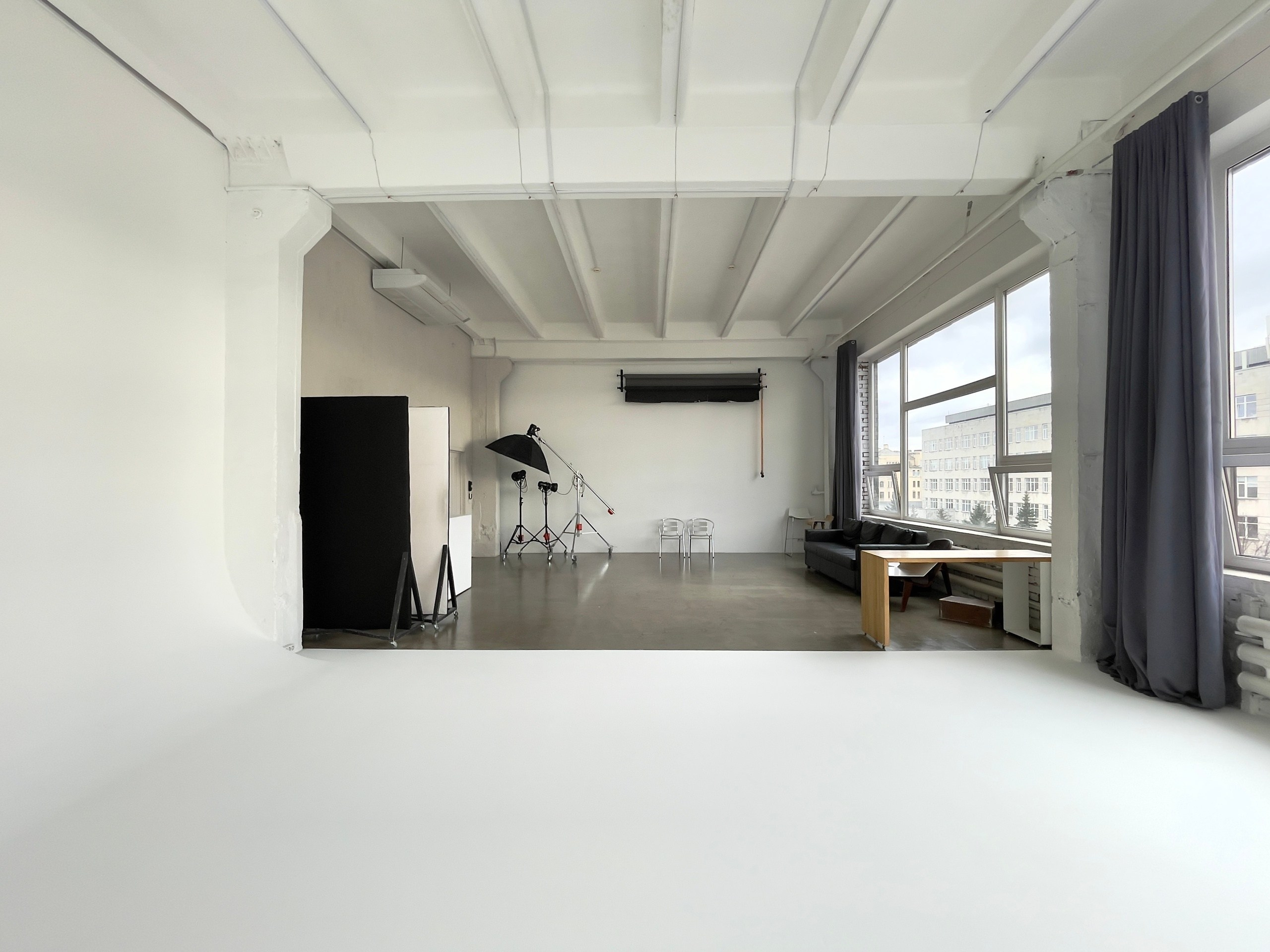 Локации и фотостудии в Санкт-Петербурге для женской фотосессии