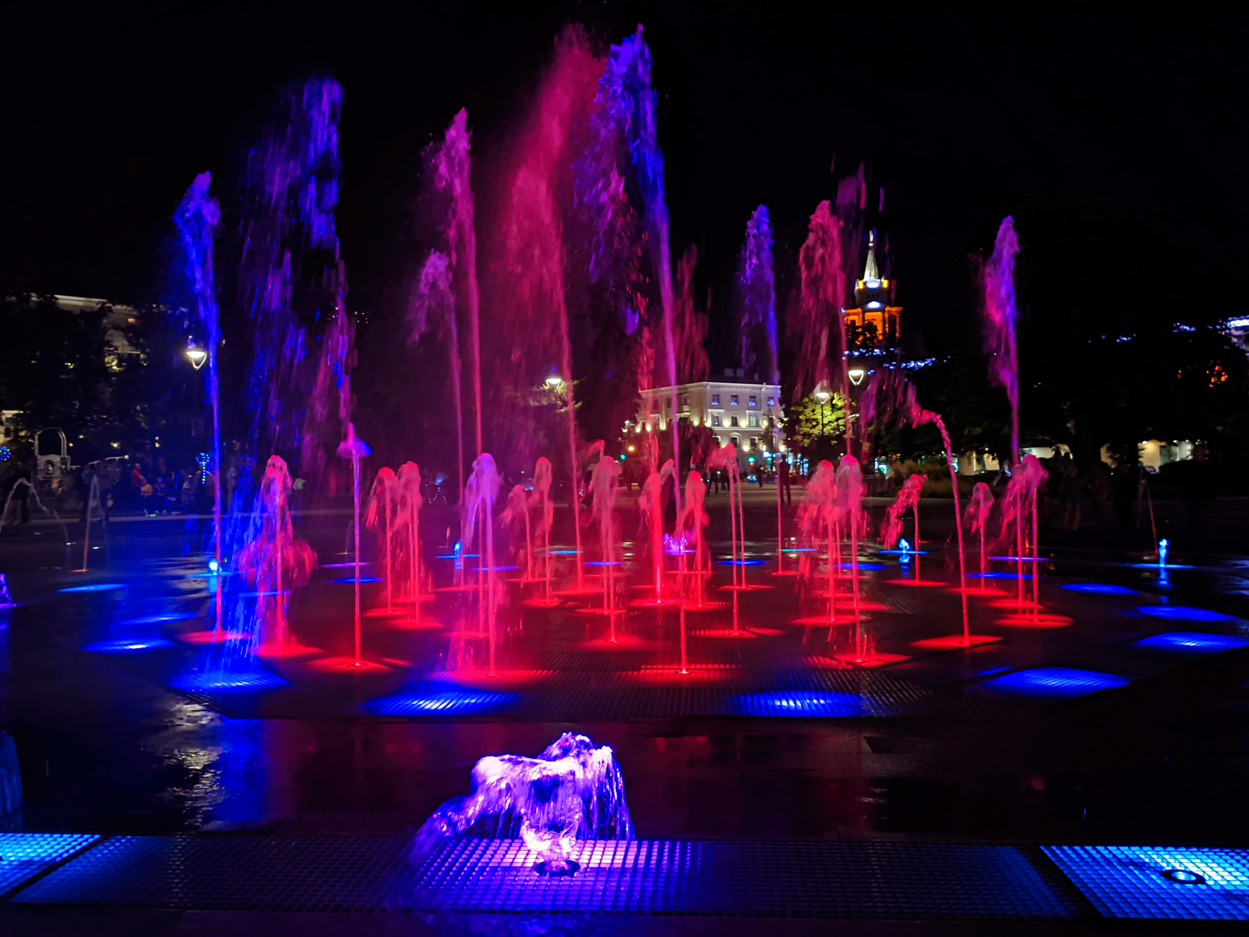 Фото отчет  о  сухих  фонтанах  в Воронеже. Фотограф Тамара Нижельская Воронеж