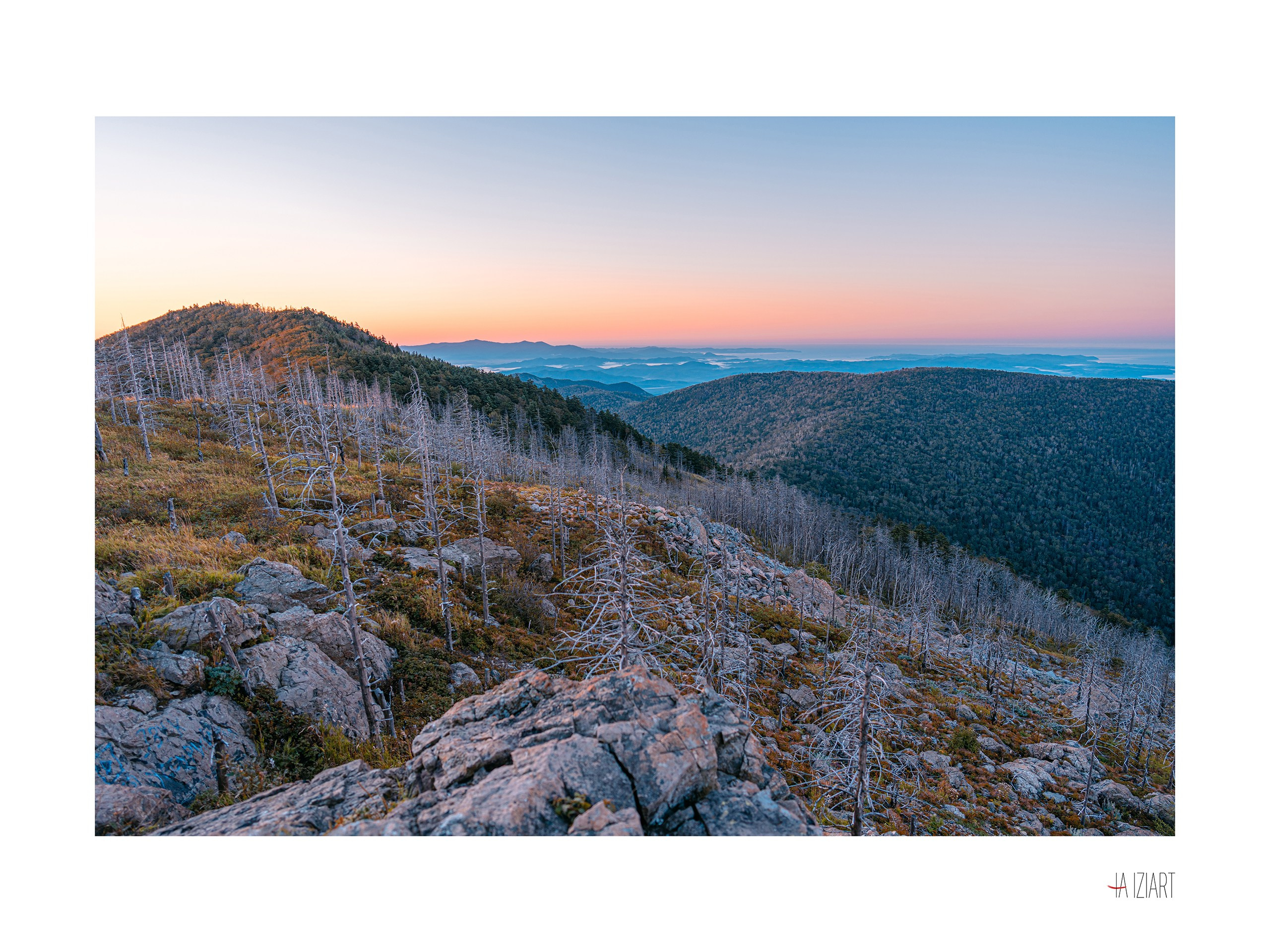 Рассвет на горе. Ivan Zaitsev (IZIART) — 通过照片和视频创建文化代码