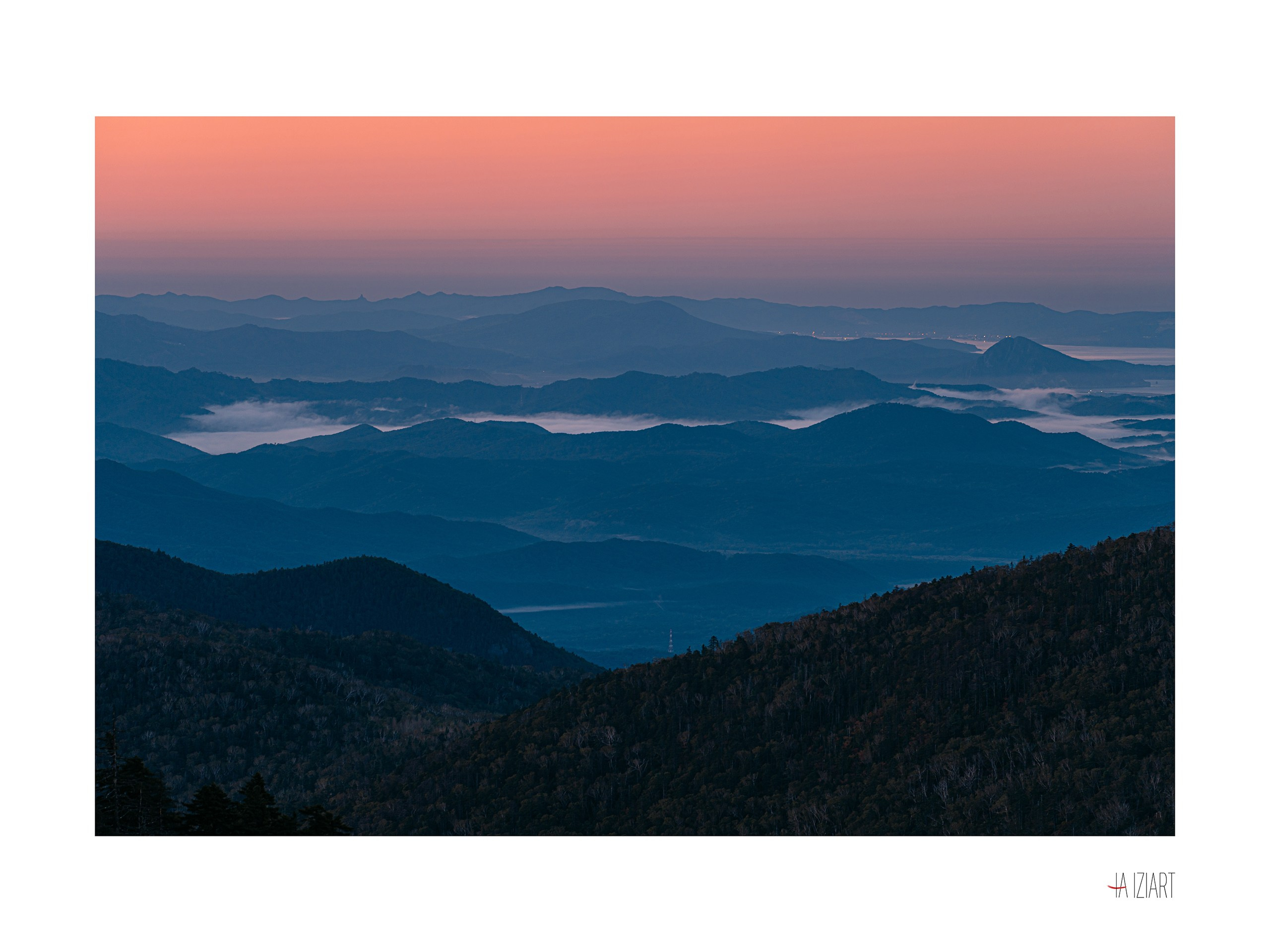 Рассвет на горе. Ivan Zaitsev (IZIART) — 通过照片和视频创建文化代码
