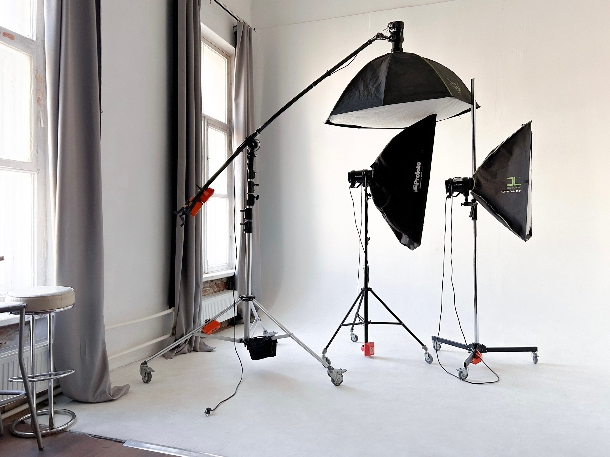 ЧБ. Фотостудия Di studio