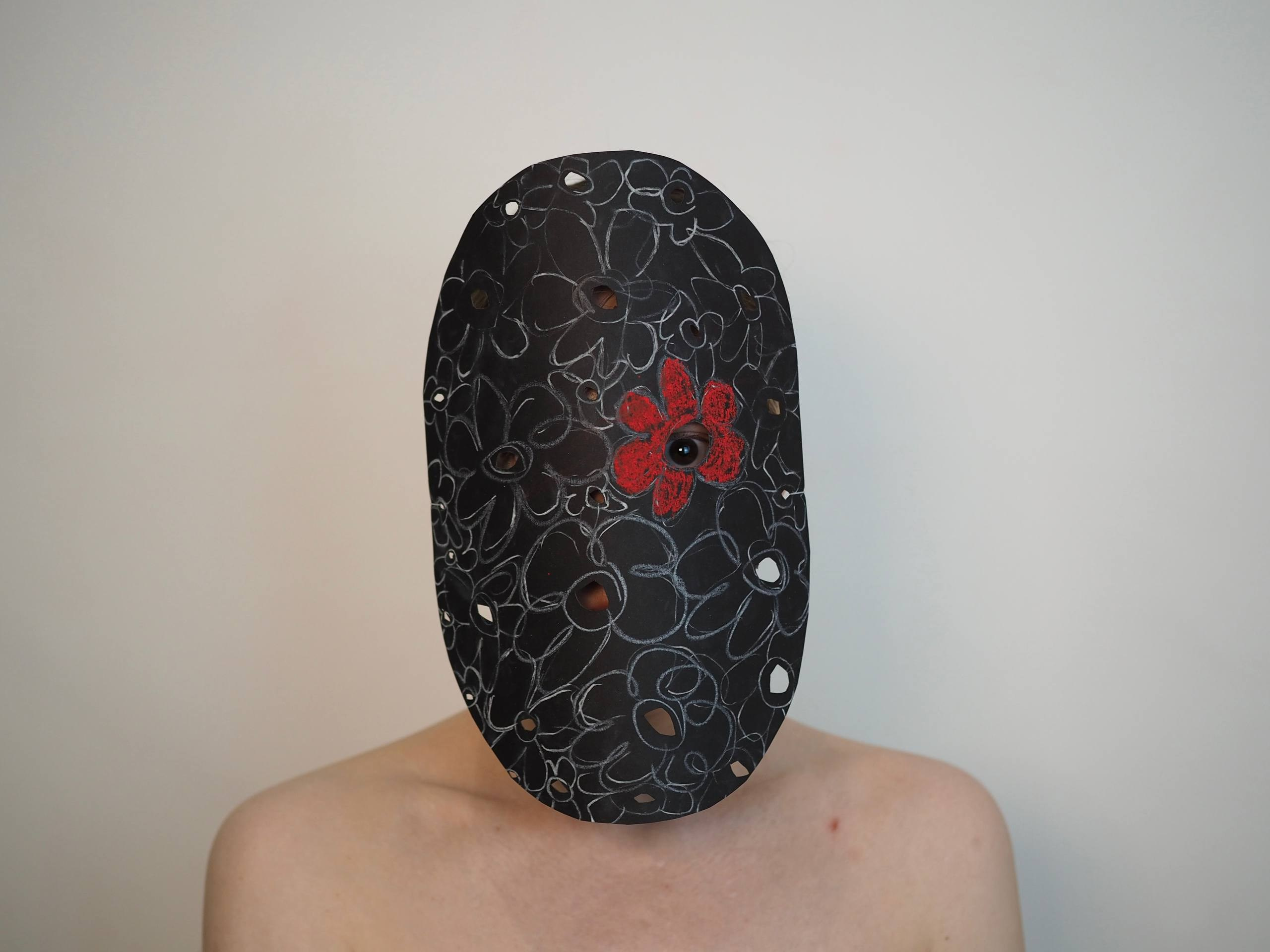 Маски каждый день. Художница Ирина Гейнц