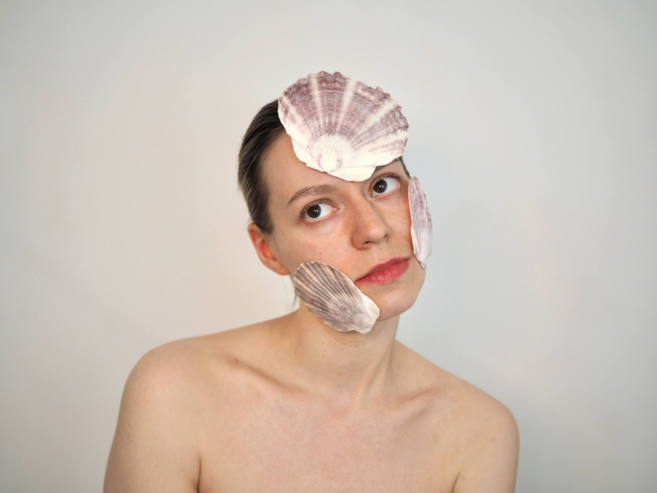 Маски каждый день. Художница Ирина Гейнц