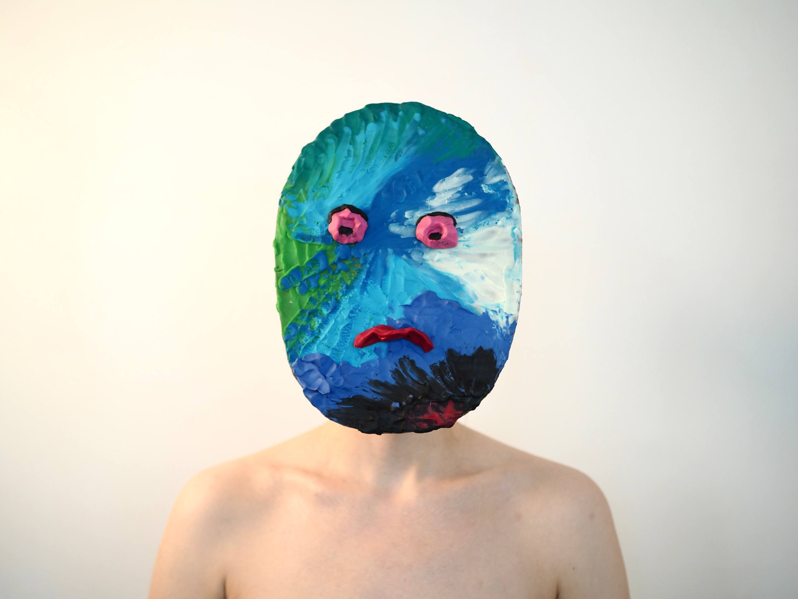 Маски каждый день. Художница Ирина Гейнц