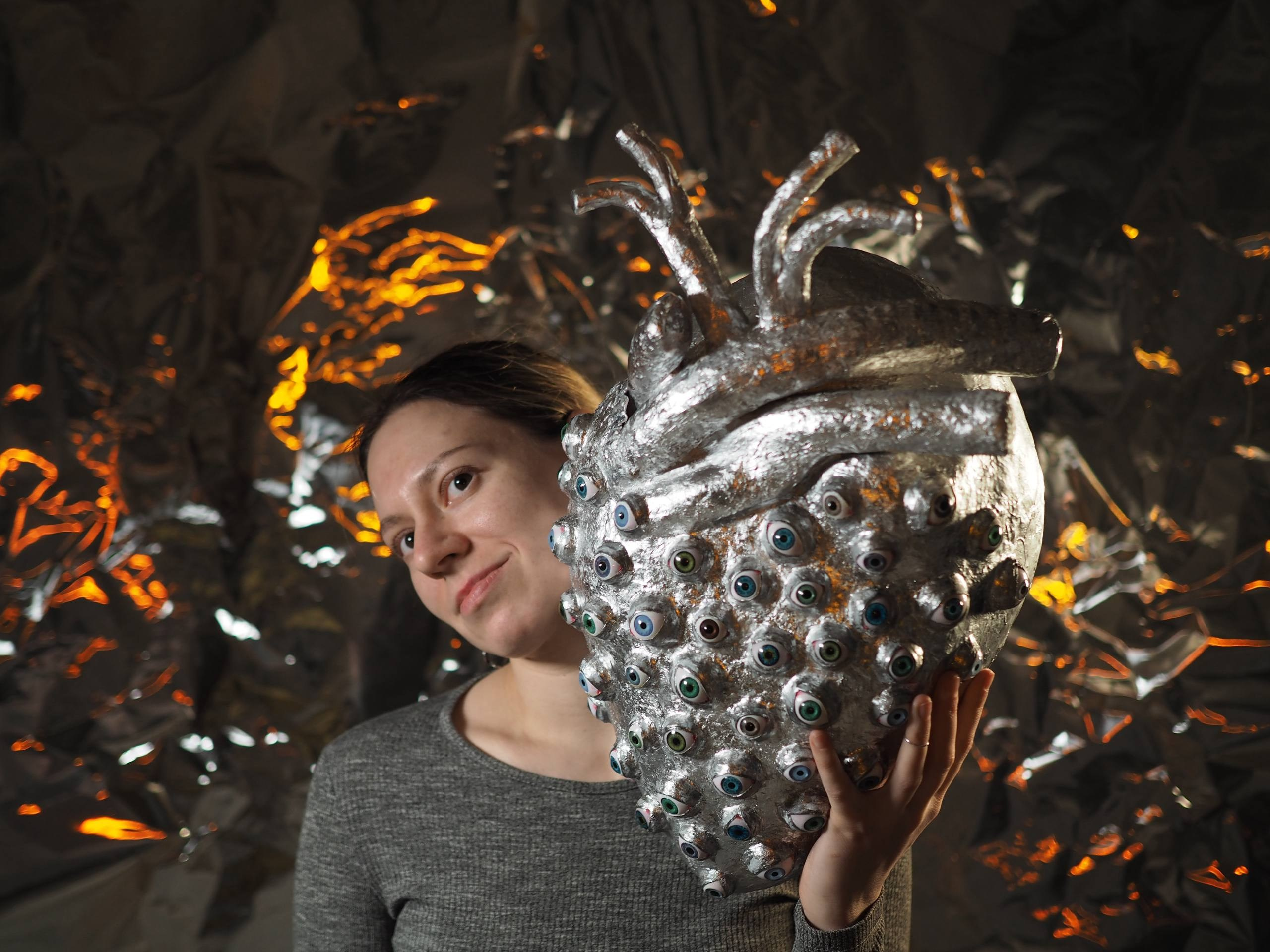 Сердце все видит. Visual artist Irina Heinz