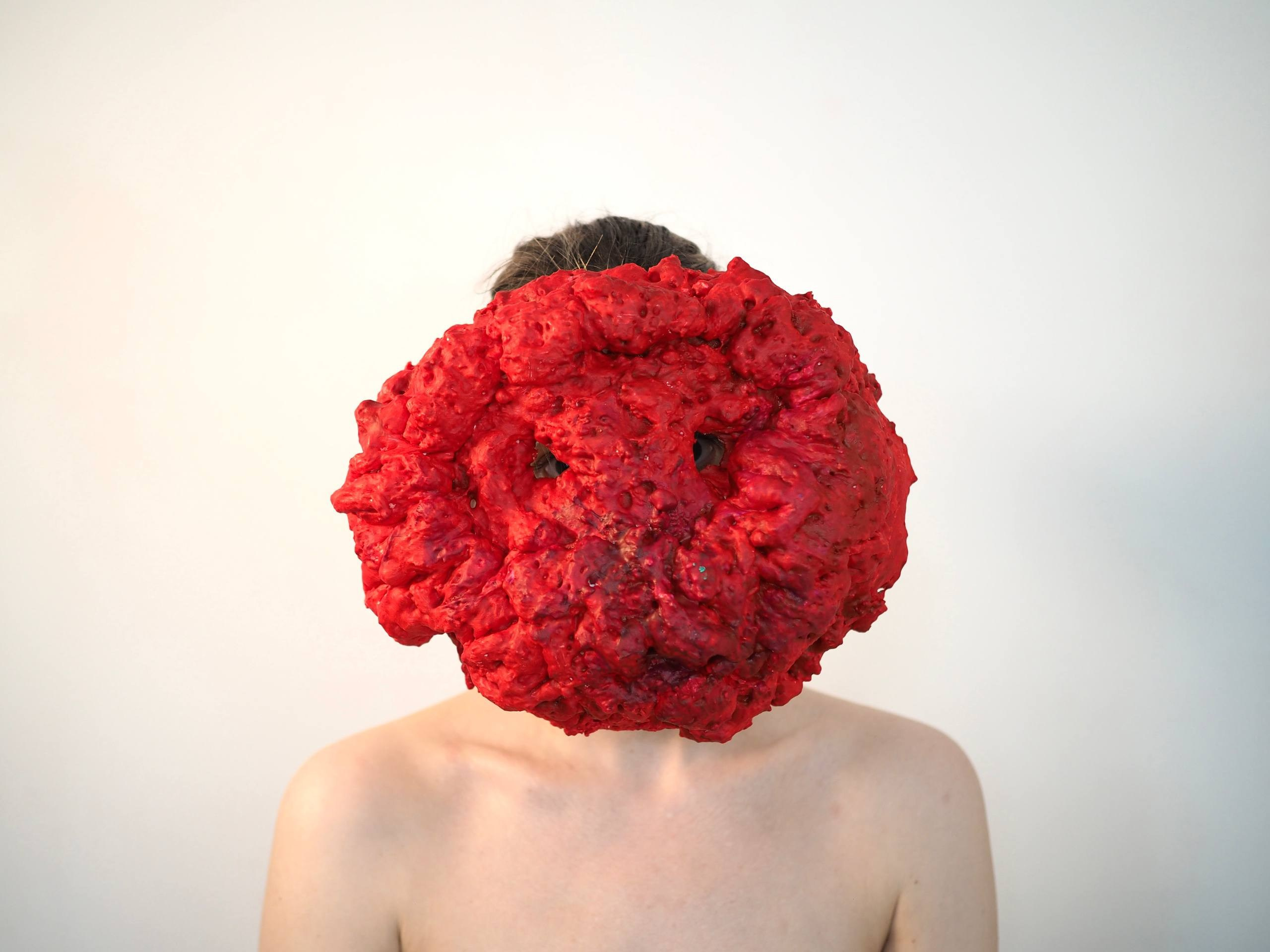 Маски каждый день. Художница Ирина Гейнц