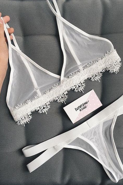 Предметное фото нижнего белья - элегантные решения для вашего комфорта.