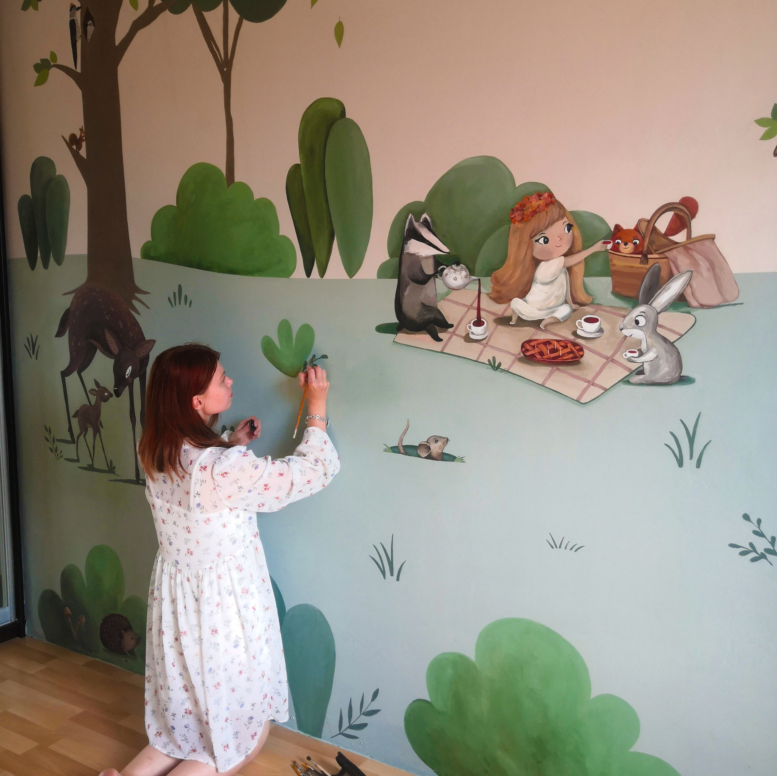 Контакты. Роспись стен и декор в детских комнатах Москва и Подмосковье