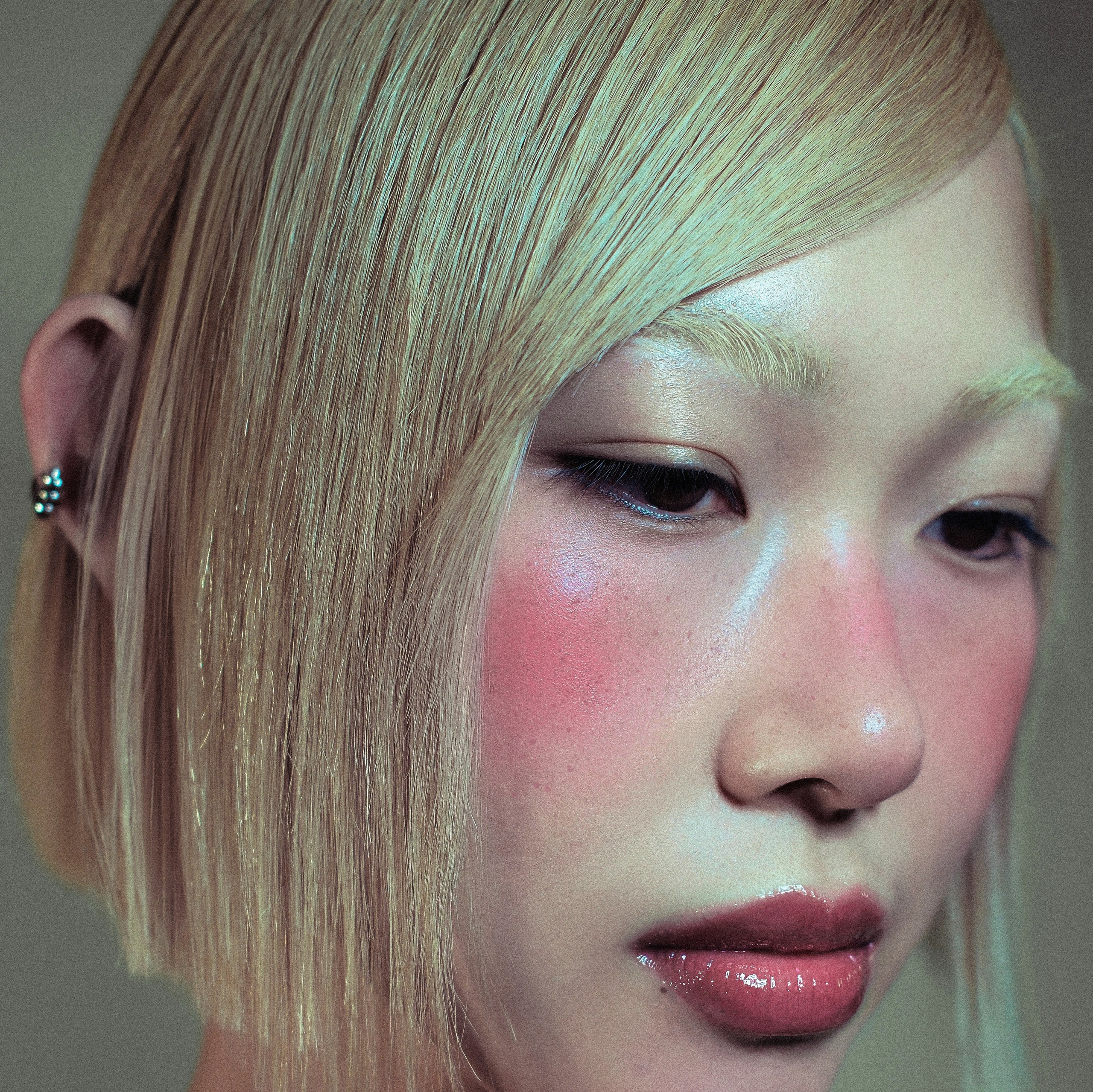 Retouch, post-production, color grading for stills