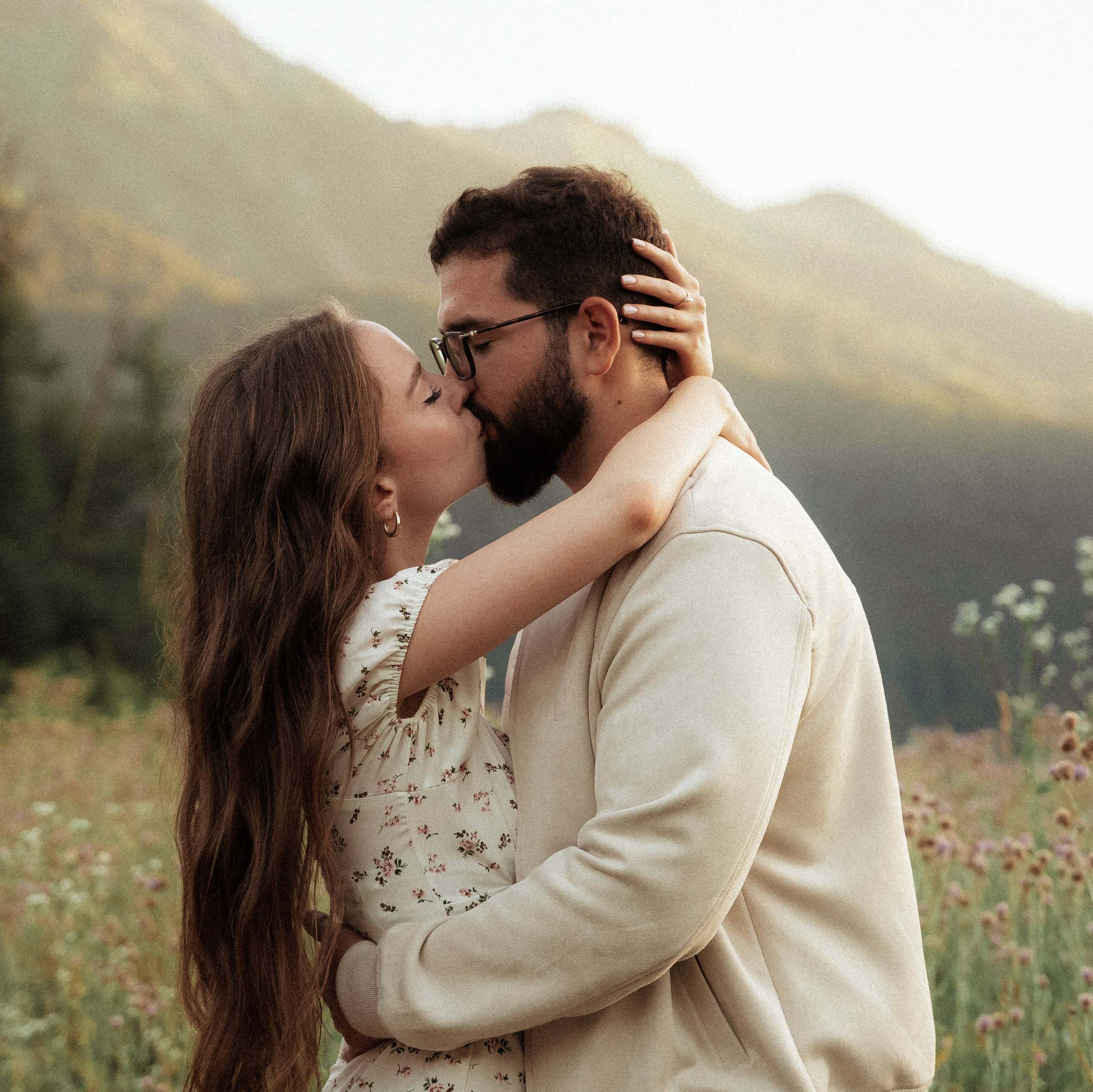 Фотограф в Сочи, Адлере и Красной Поляне Максим Иванов. Фотограф на Пхукете Максим