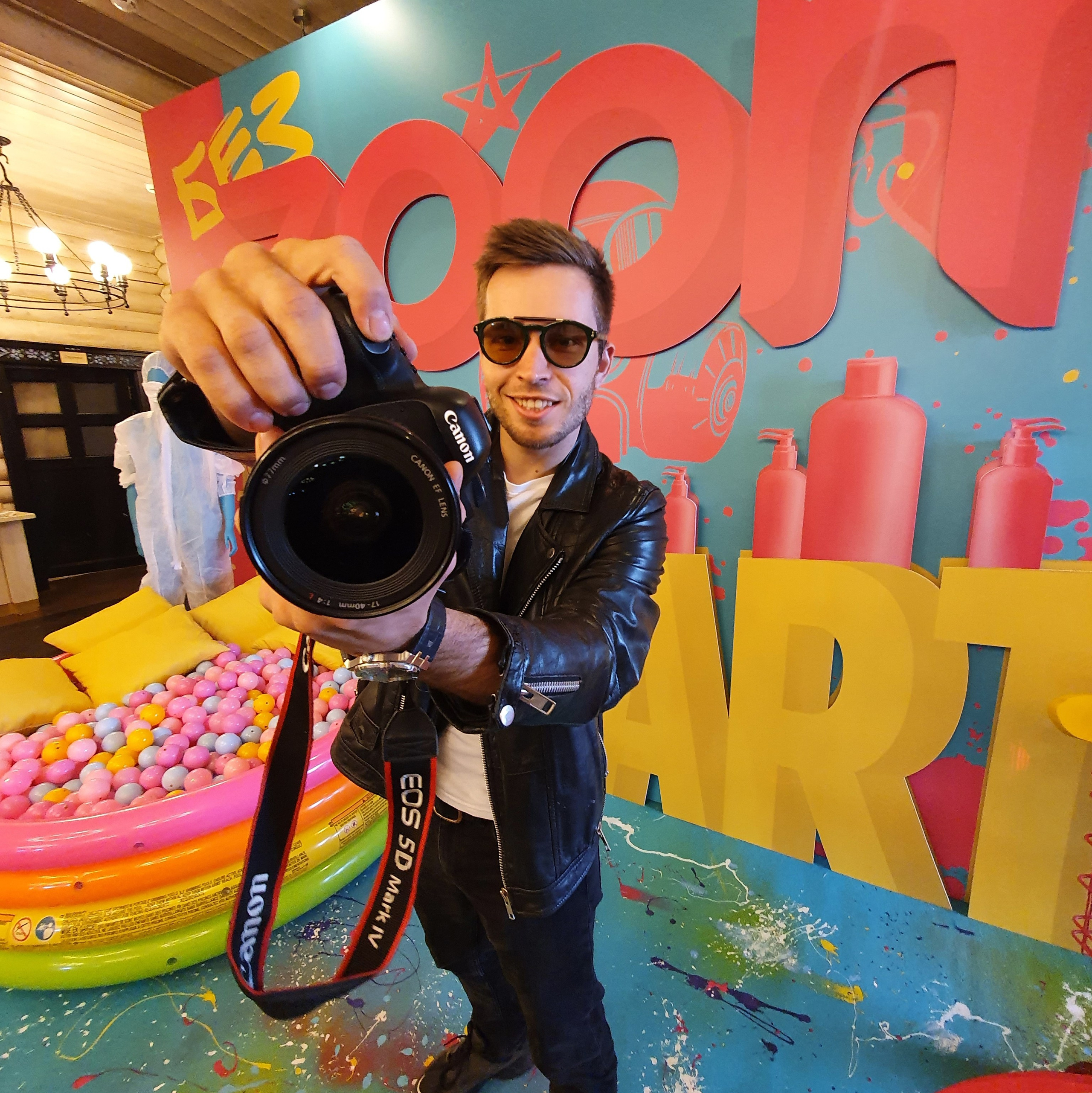 Обо мне. Александр Падежов — фотограф в Москве | Репортаж, бизнес, студия, свадьбы, семья