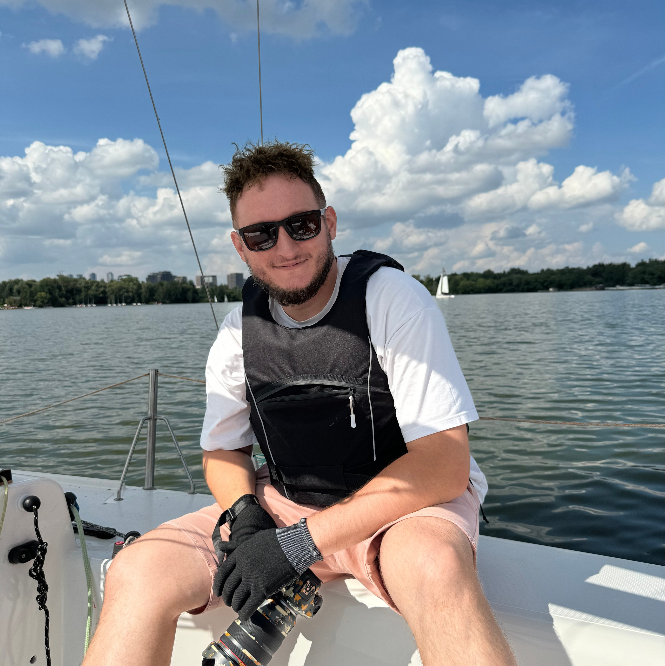 Контакты. Репортажный и предметный Фотограф в Москве