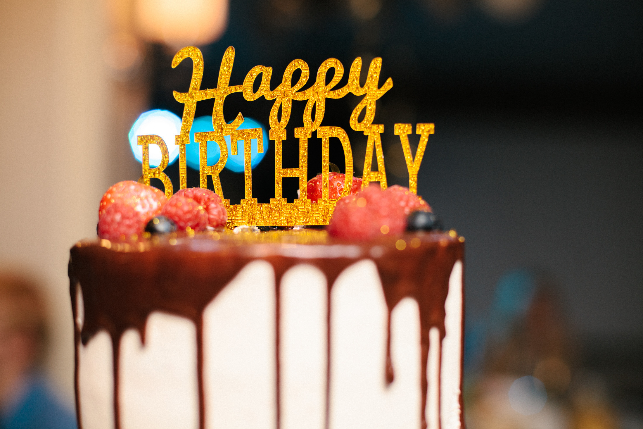 Заказать фотографа в Санк-Петербурге. Репортажная фотосъемка праздников и мероприятий в Санкт-Петербурге