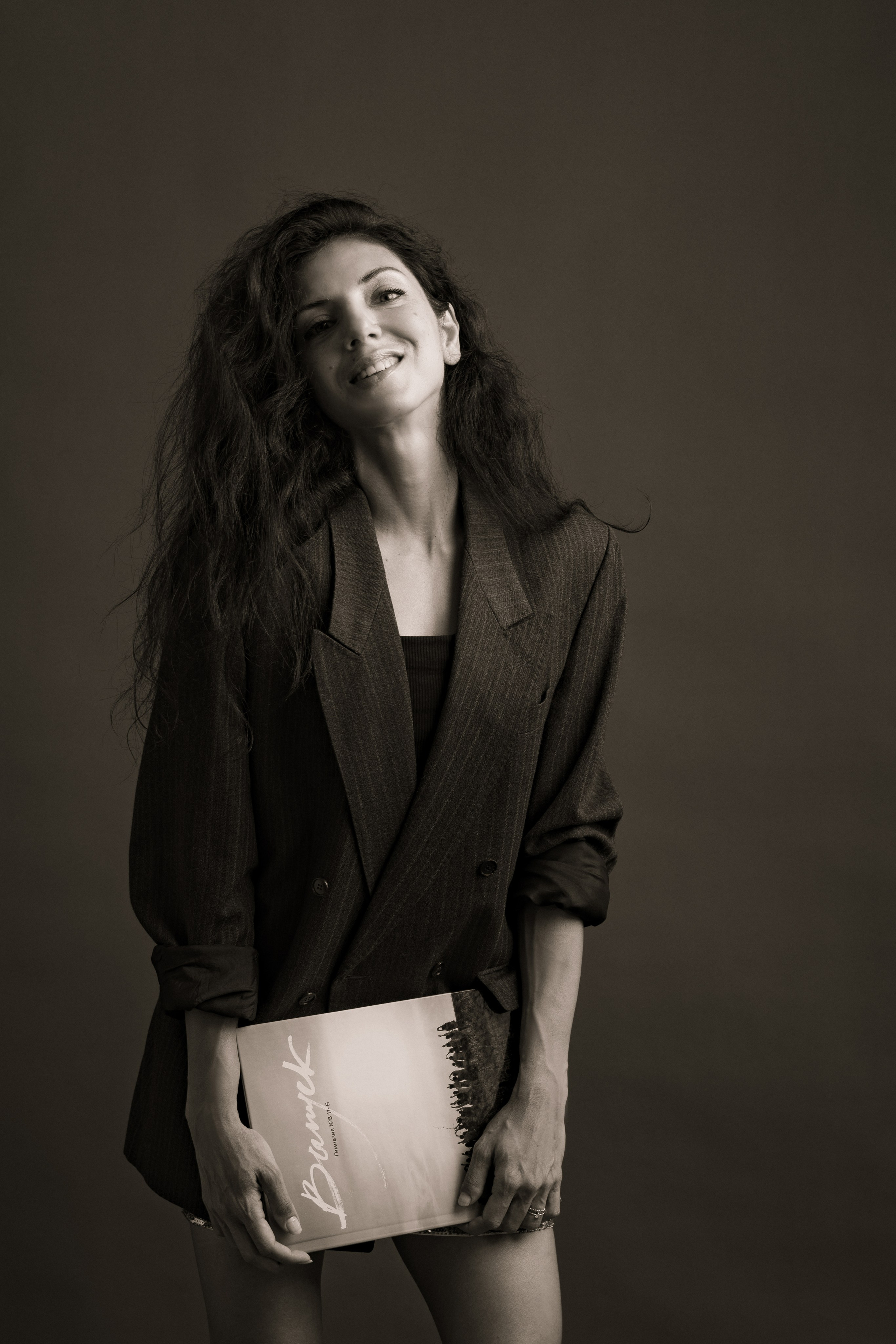 Контакты. Анаит Бенклян школьный фотограф в Евпатории