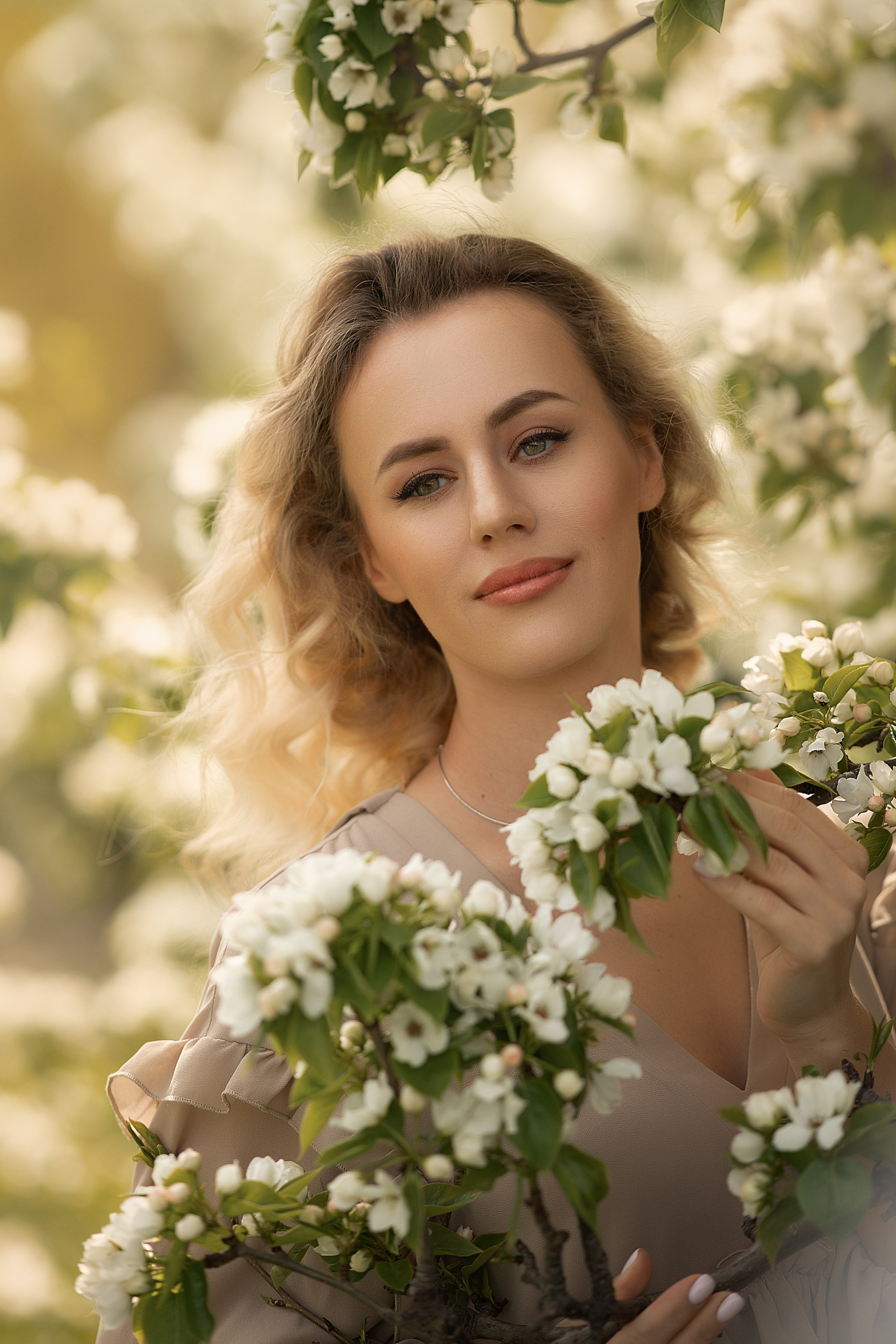 Подготовка к фотосессии в цветении. Женский фотограф в Москве Богдашкина Динара