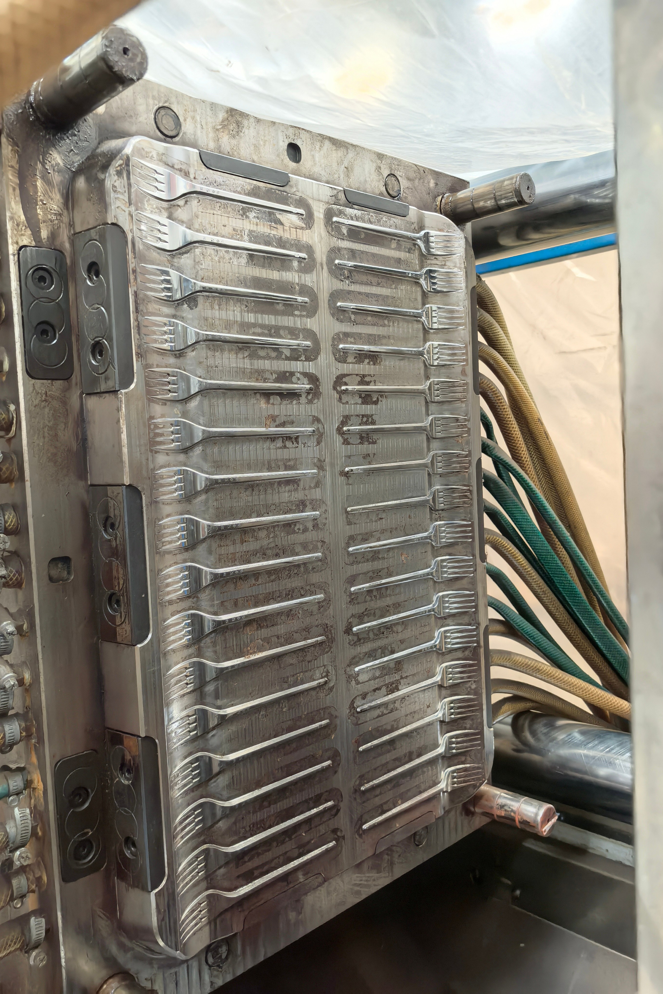 Литьё пластмассы