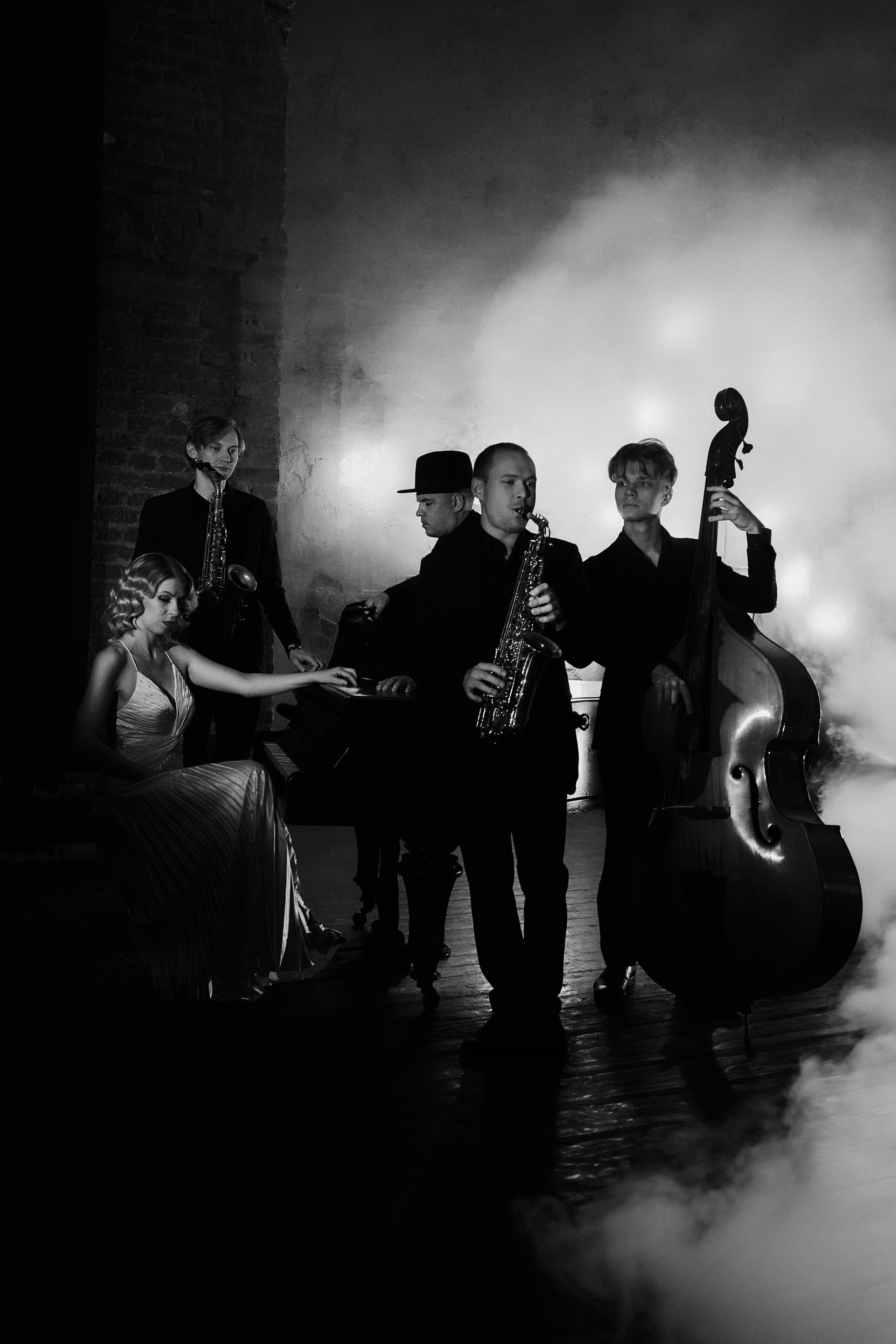 Съемка музыкальной группы в студии в Москве