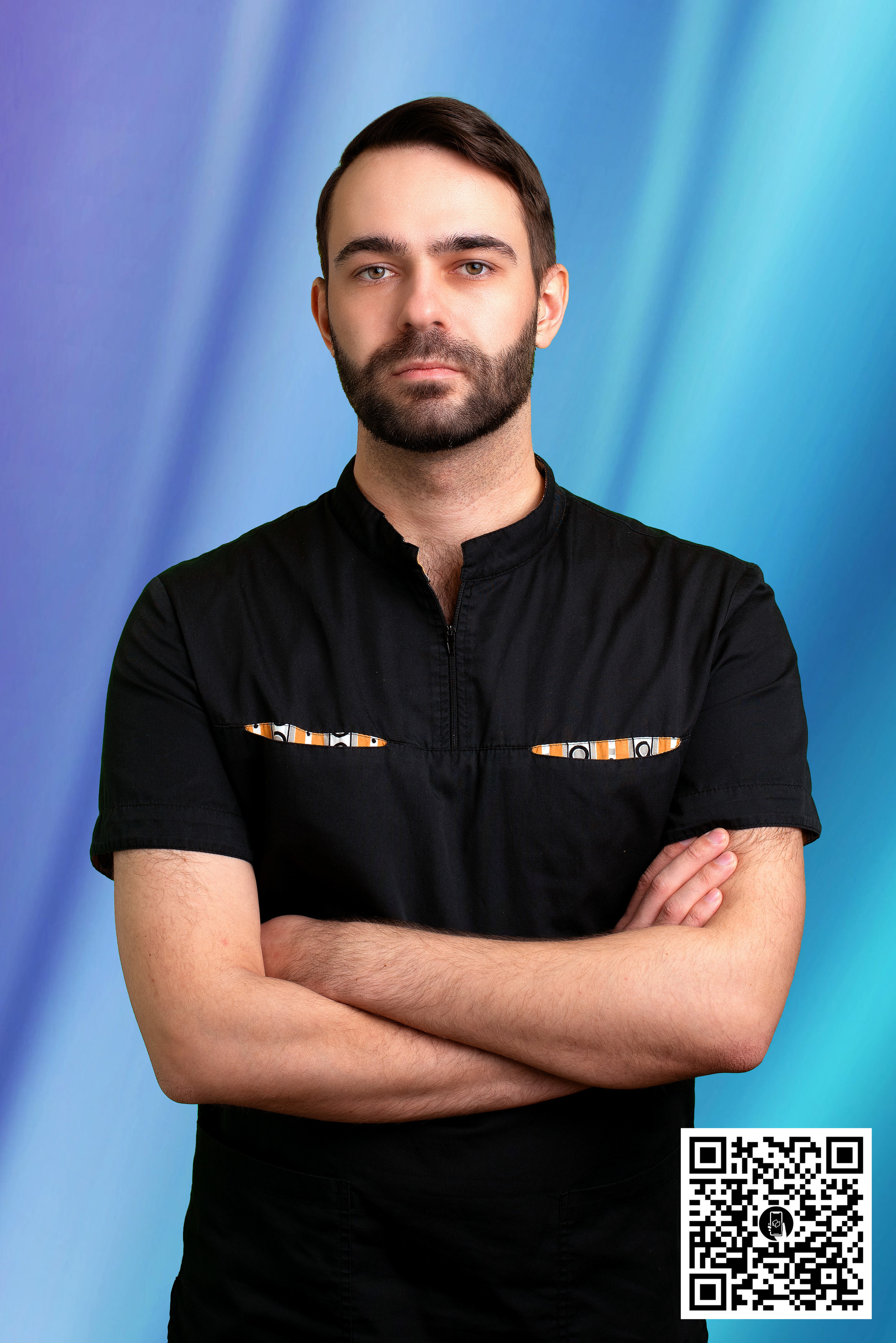 Визитки с дополненной реальностью, оформленный стенд с работниками. Детский фотограф. «Ожившие» фото, г. Нижневартовск