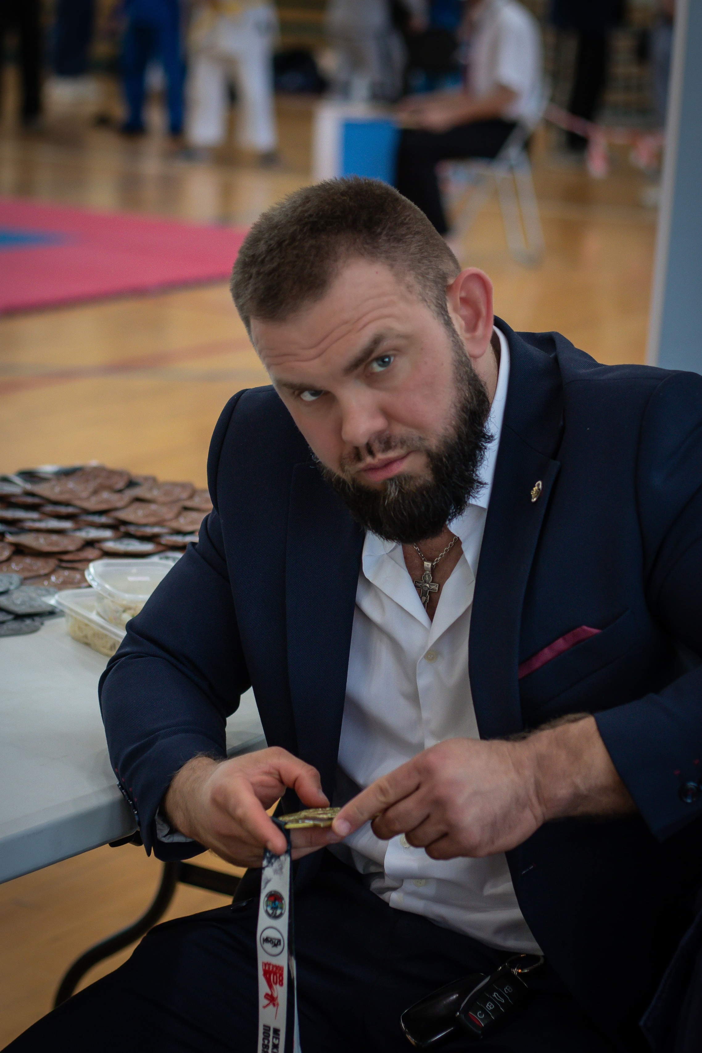 портрет мужчины в casual-деловом стиле, фотограф Карасёва Елена