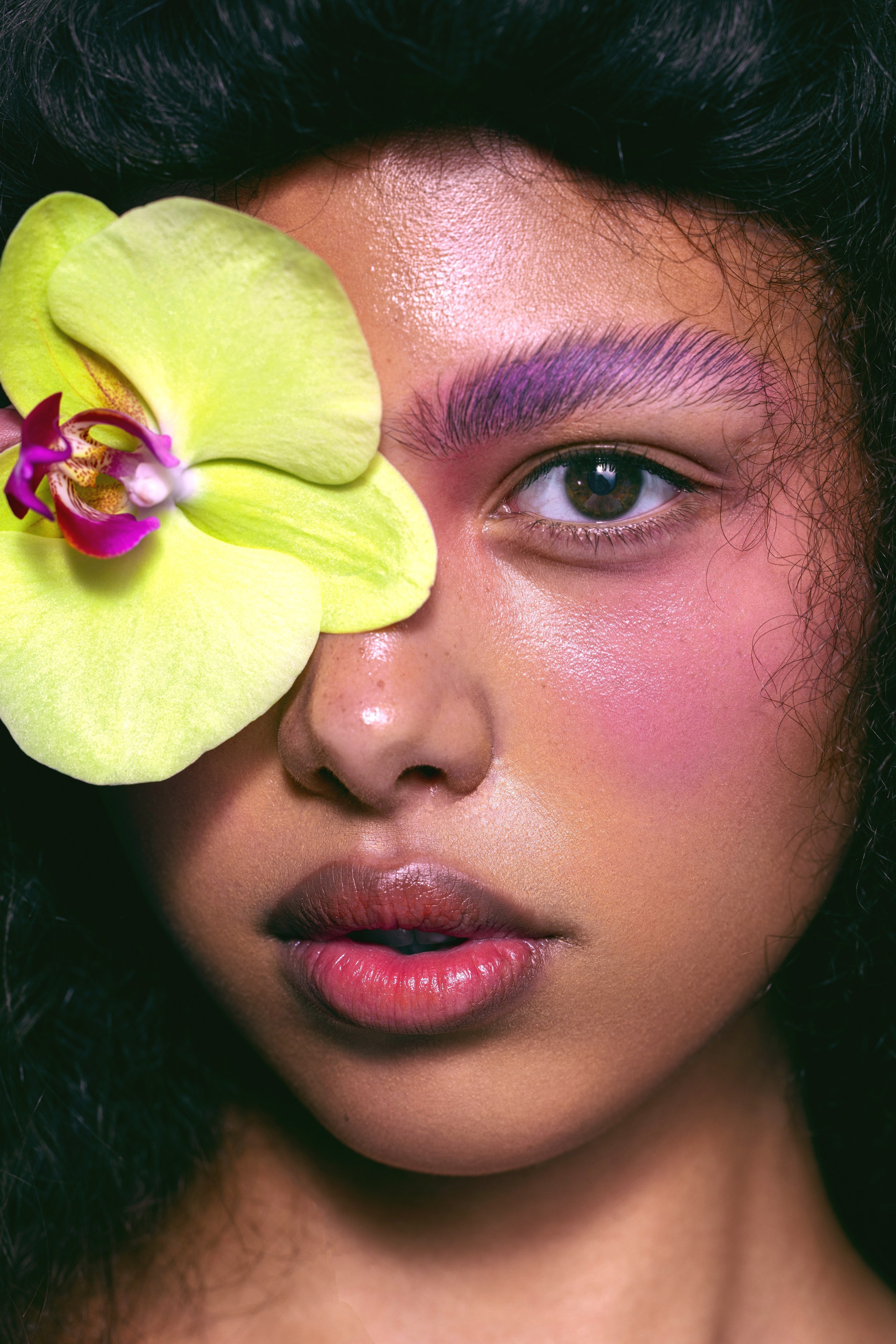 Hi-end retoucher Valerie Mo