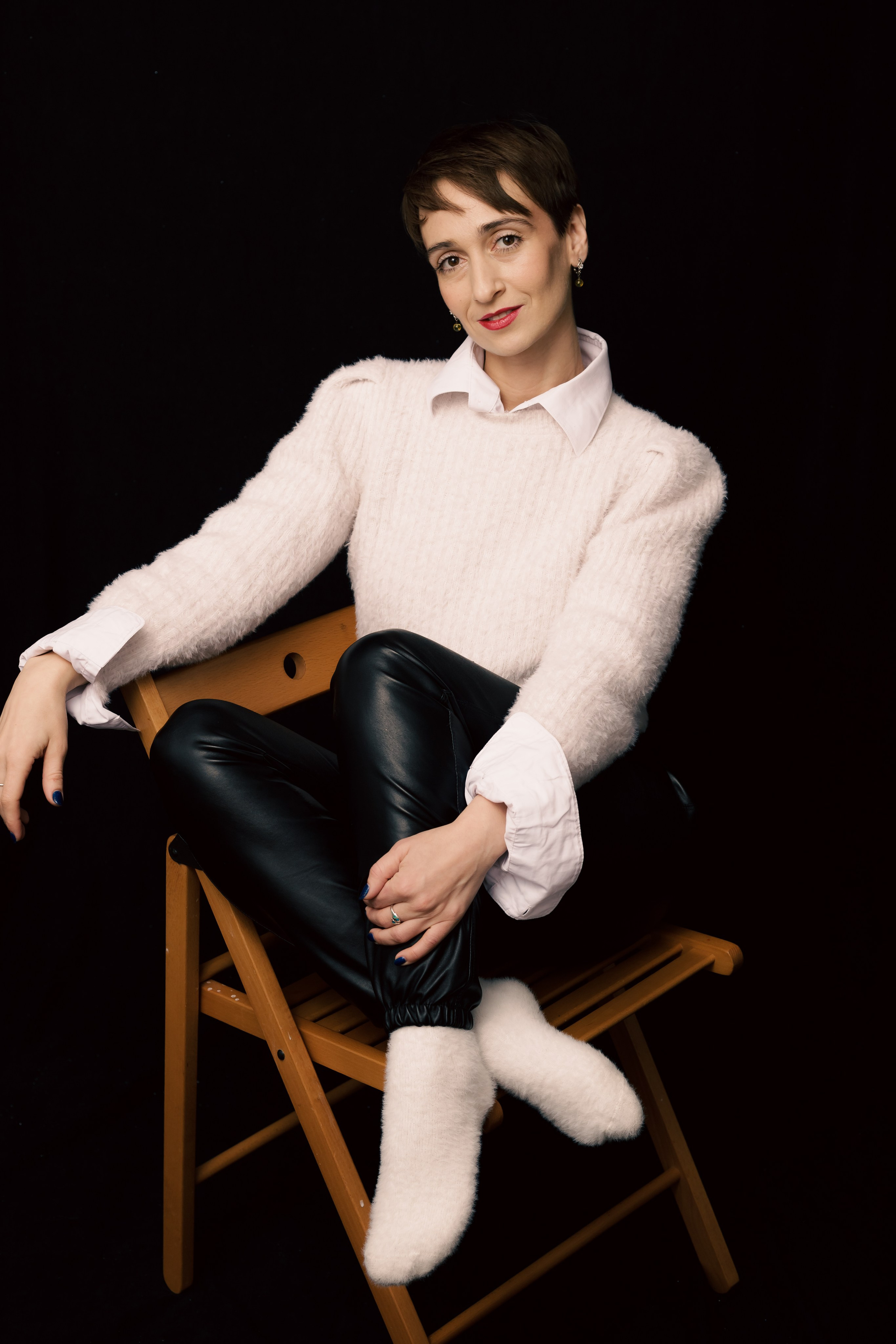 Писатель Наташа Корсак. Фотосъемка и интервью. Фотограф в Тюмени Даша Михнова. Портреты, фотопроекты, фотодни