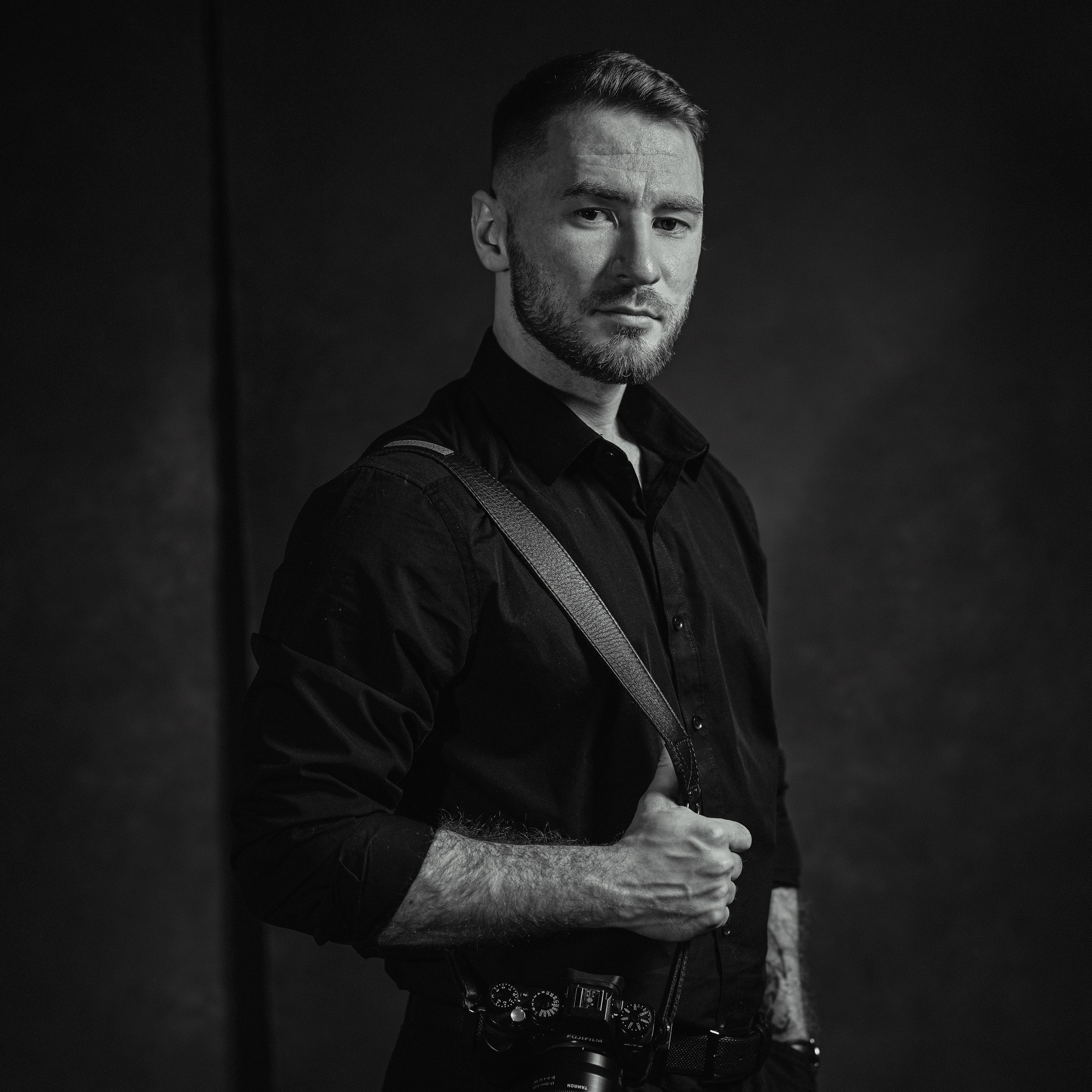 Контакты. Репортажный и свадебный фотограф в Сургуте