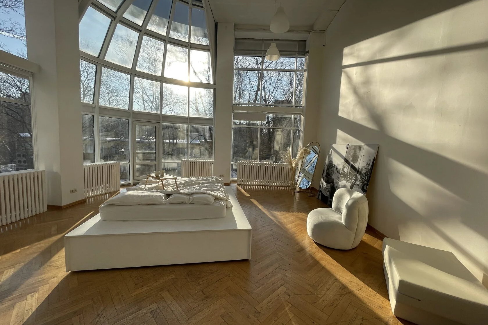 Подборка фотостудий в Москве. Женский фотограф в Москве