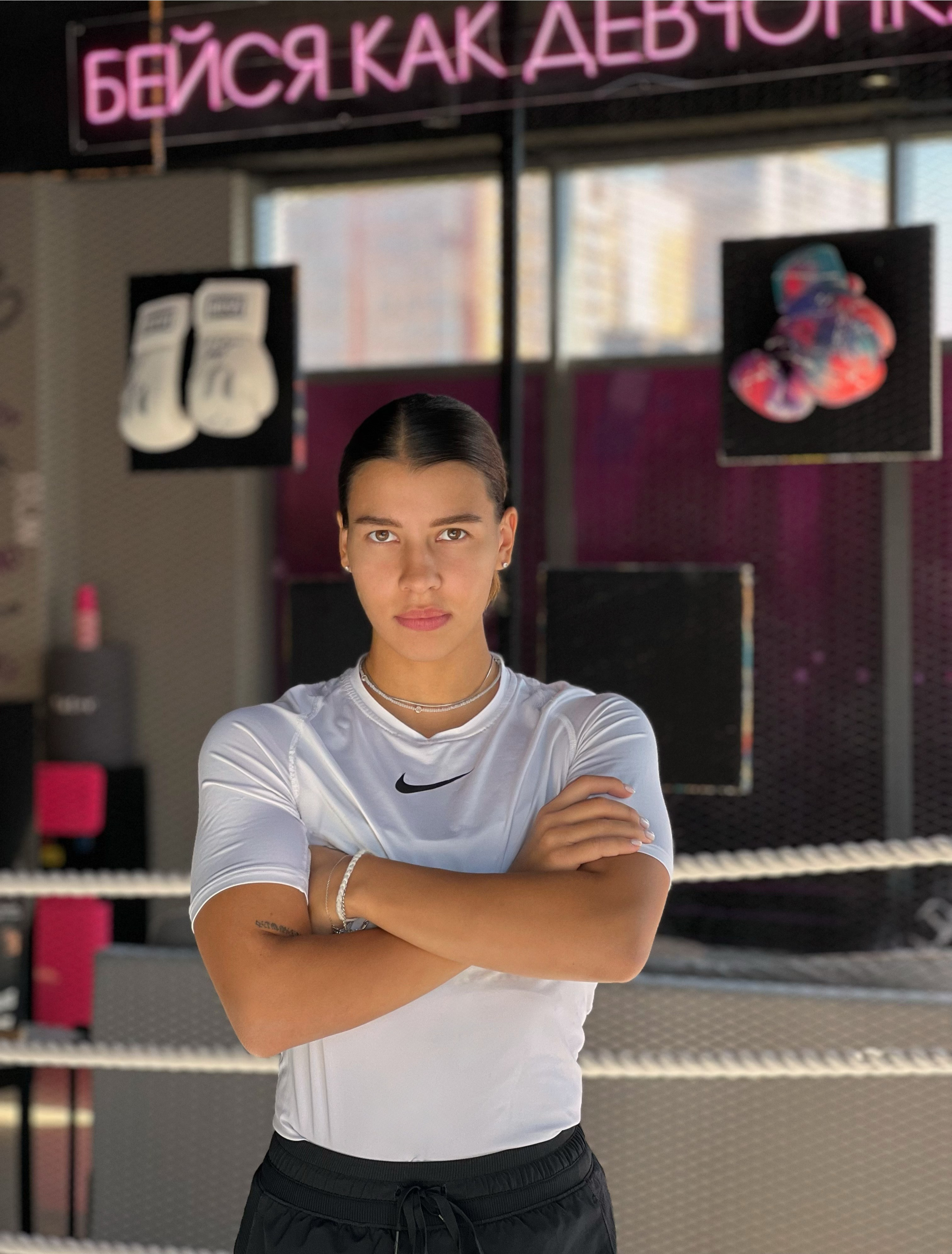 Тренер женского бокса в Краснодаре. Тренировки по боксу для девушек и женщин — Gray Shark Studio