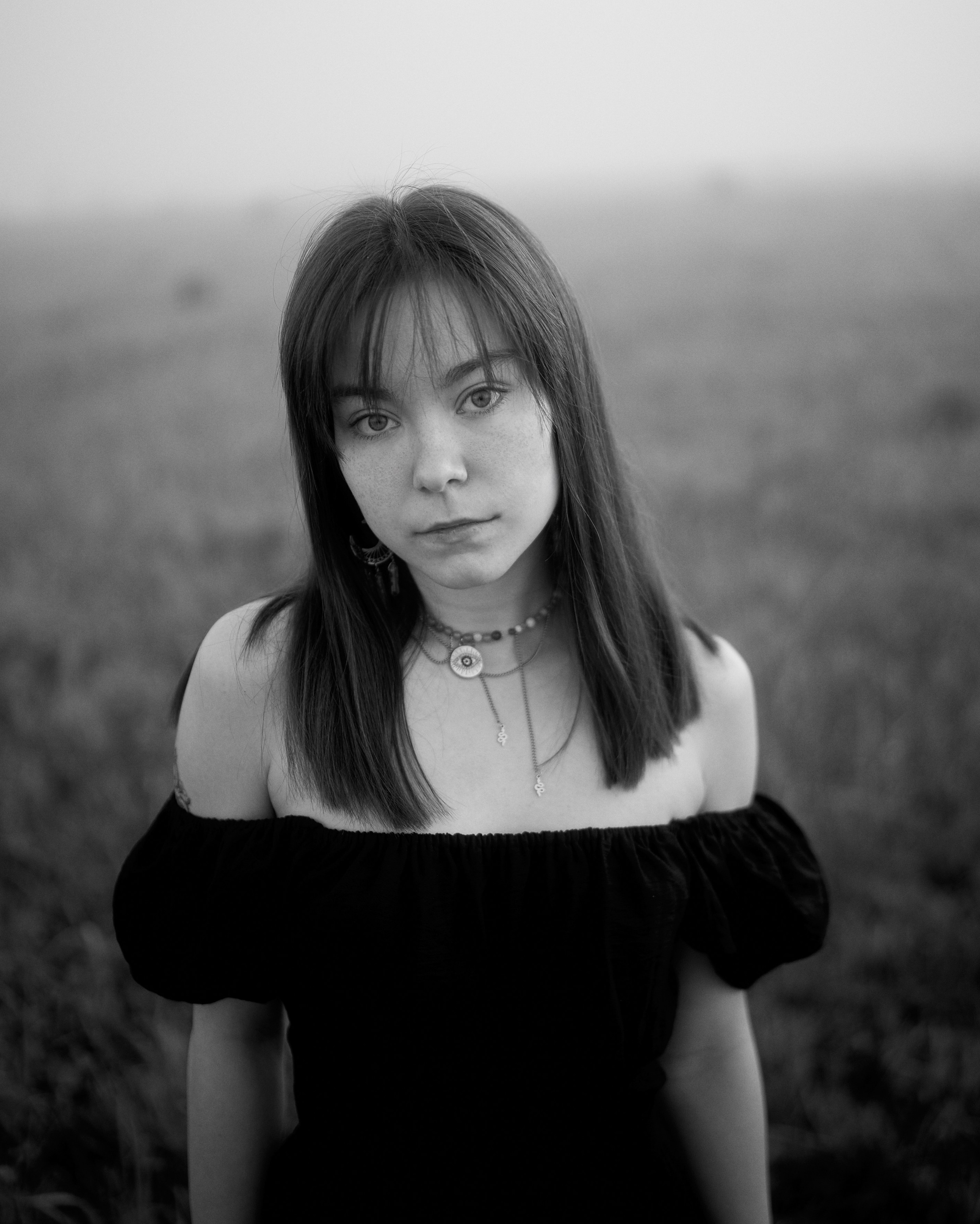 Контакты. Фотограф Vika Rin