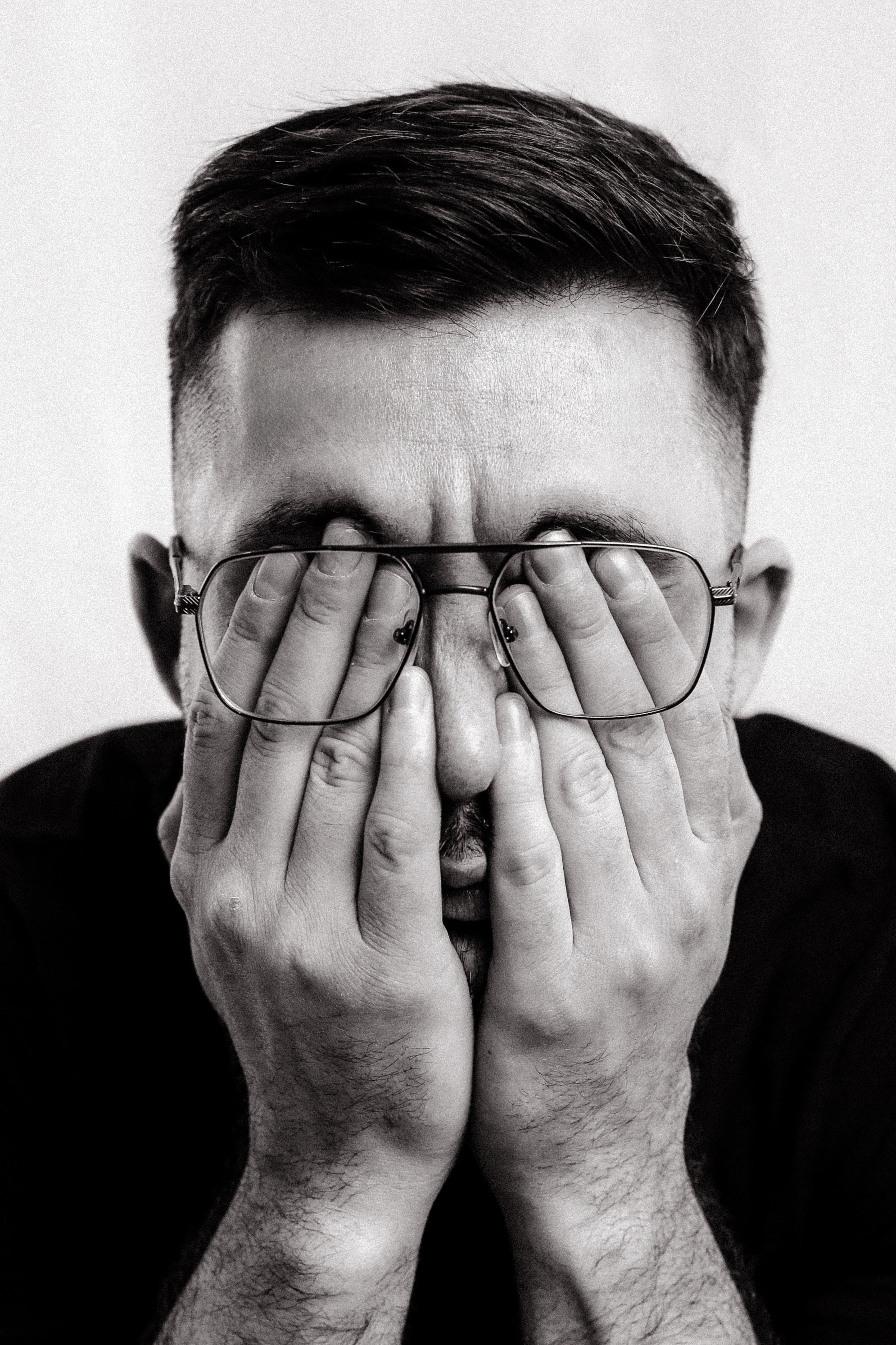 Фотосессия в Таганроге — черно-белый портрет с характером | Антон Бакарюк