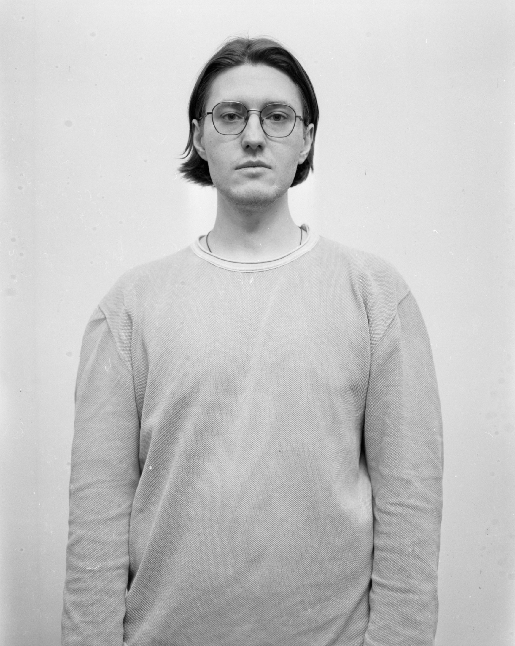 BIO / CV. Кирилл Грибов, художник из Москвы