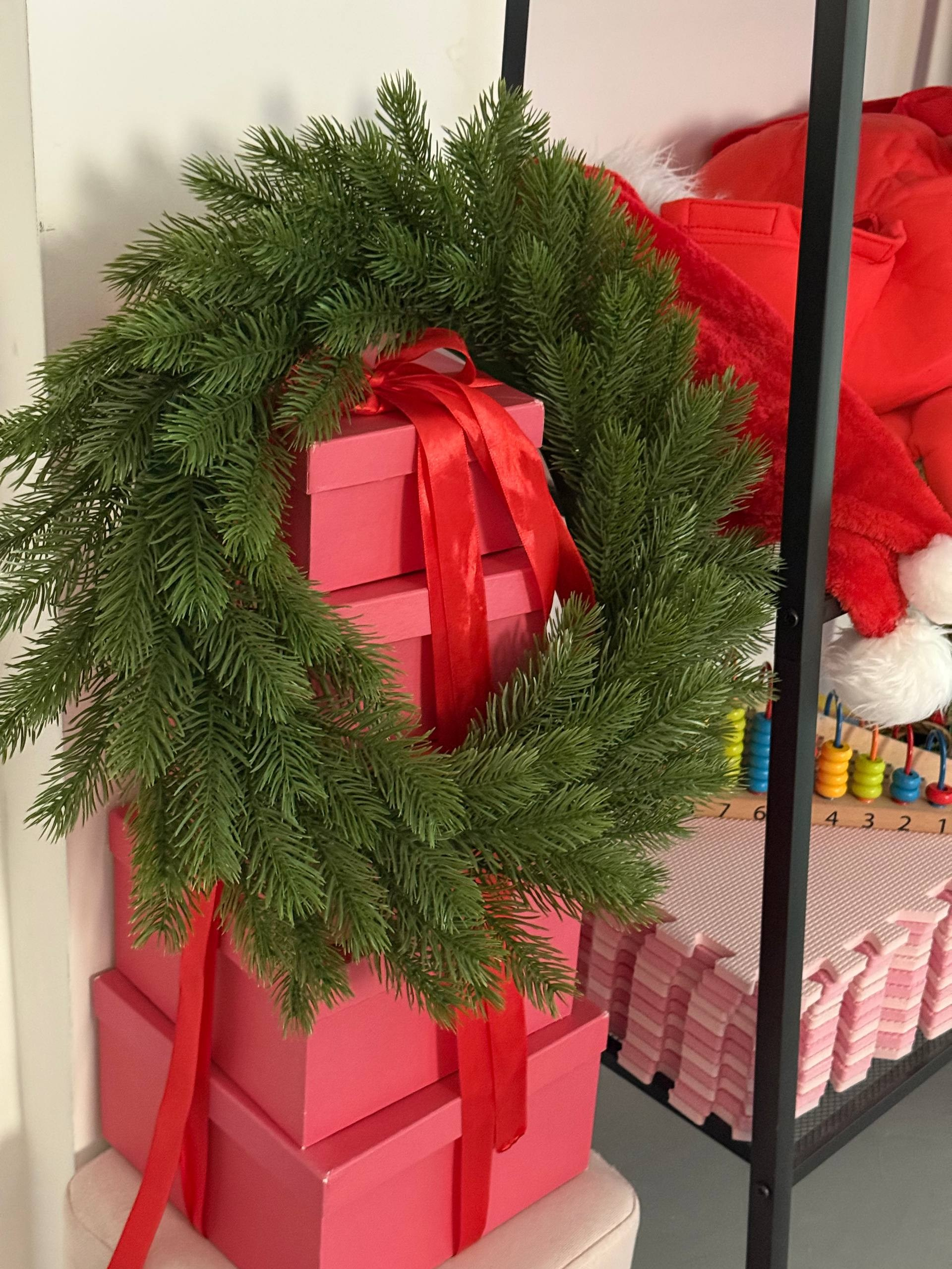 Happy New Year: как провести новогоднюю автопортретную съёмку. YourSelf.photostudio | автопортретная фотостудия ТОЛЬЯТТИ