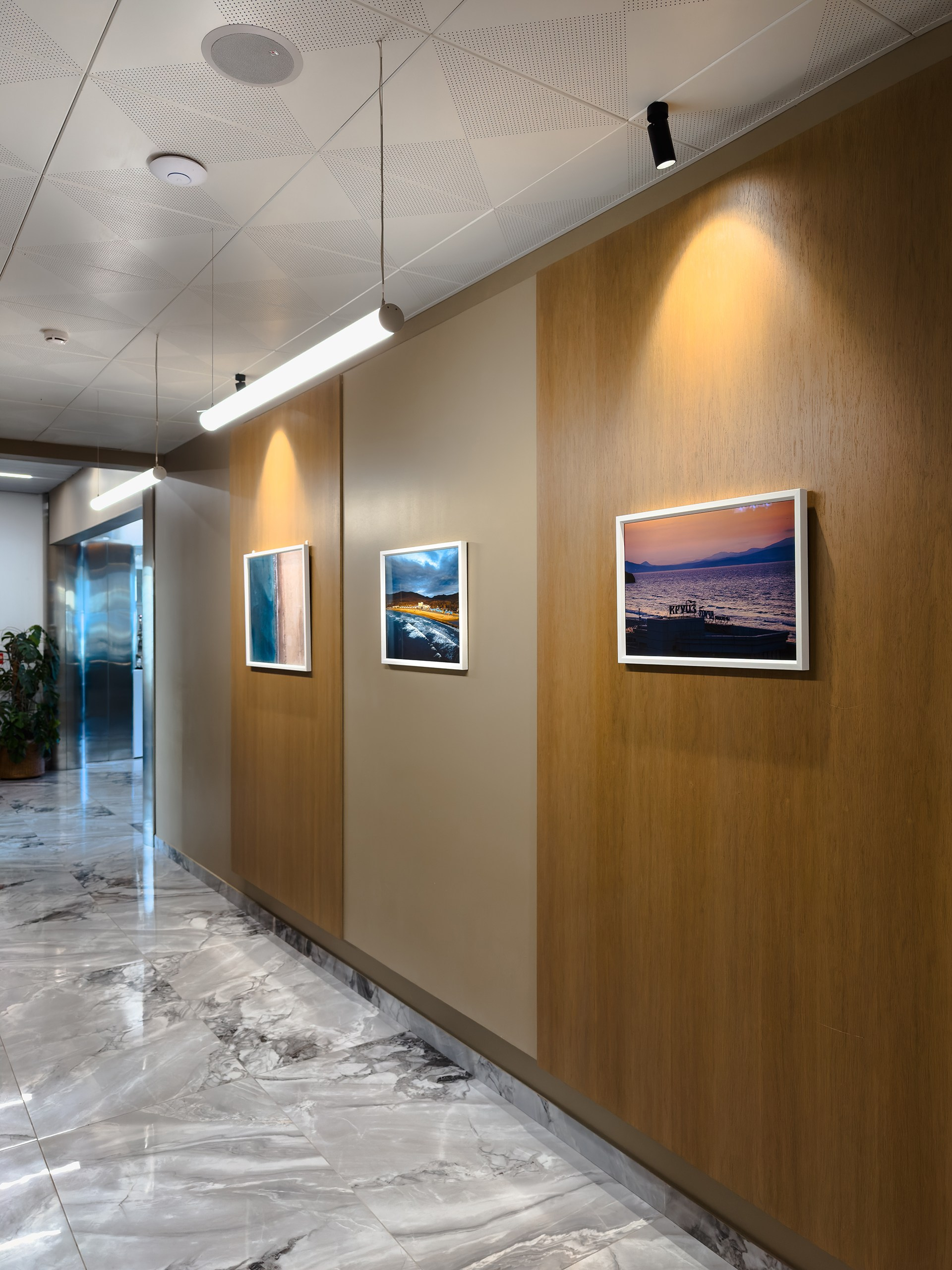 Наши фотокартины в отеле «Звезда Моря». Иван Зайцев (IZIART) — создание культурного кода через фото и видео