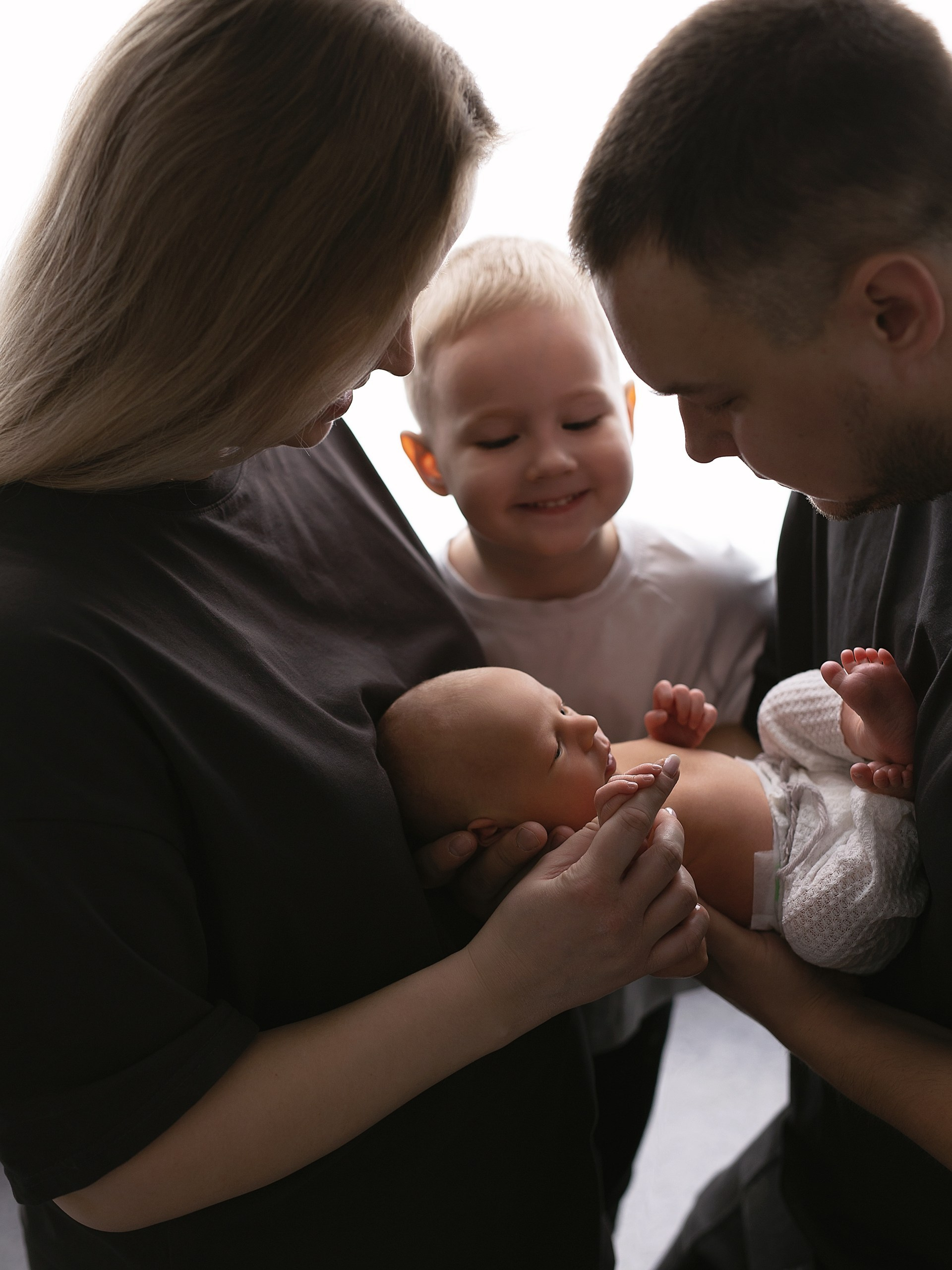 Семейное фото в Перми: мама , папа, старший брат и младший