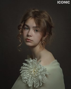 ICONIC. MARINA MANUCHARIAN