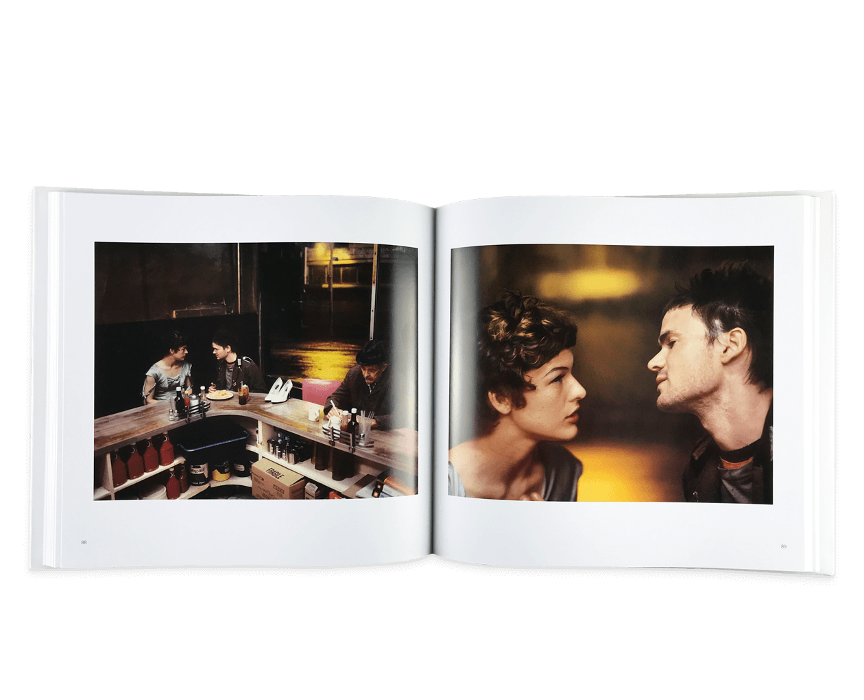 Фотокнижная библиотека Паши Фролова. Фотограф и исследователь фотографии из Санкт-Петербурга Елизавета Веприцкая