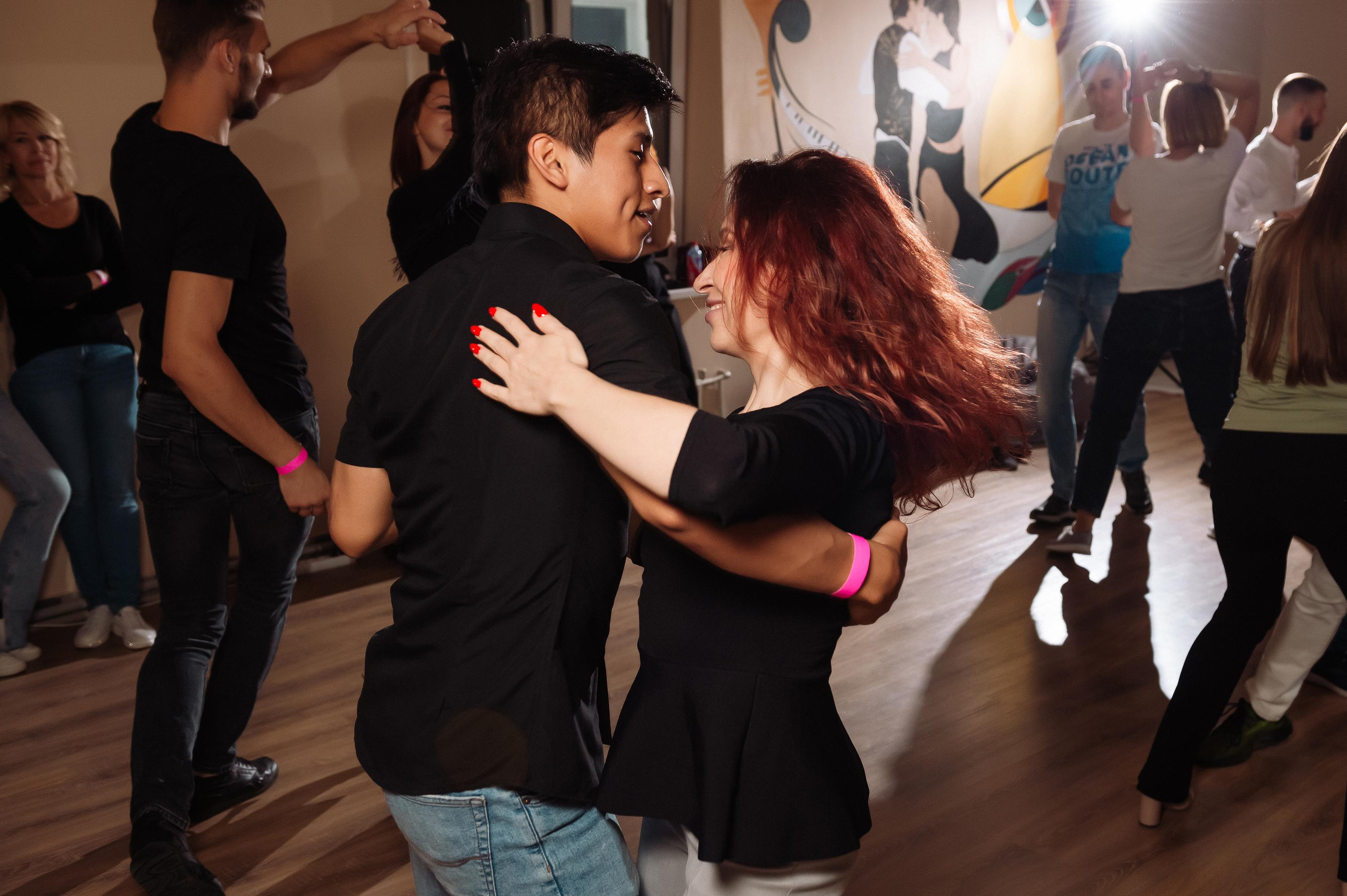 Школа социальных танцев Casa Latina. Репортажный и свадебный фотограф в Курске Борис Захарчук