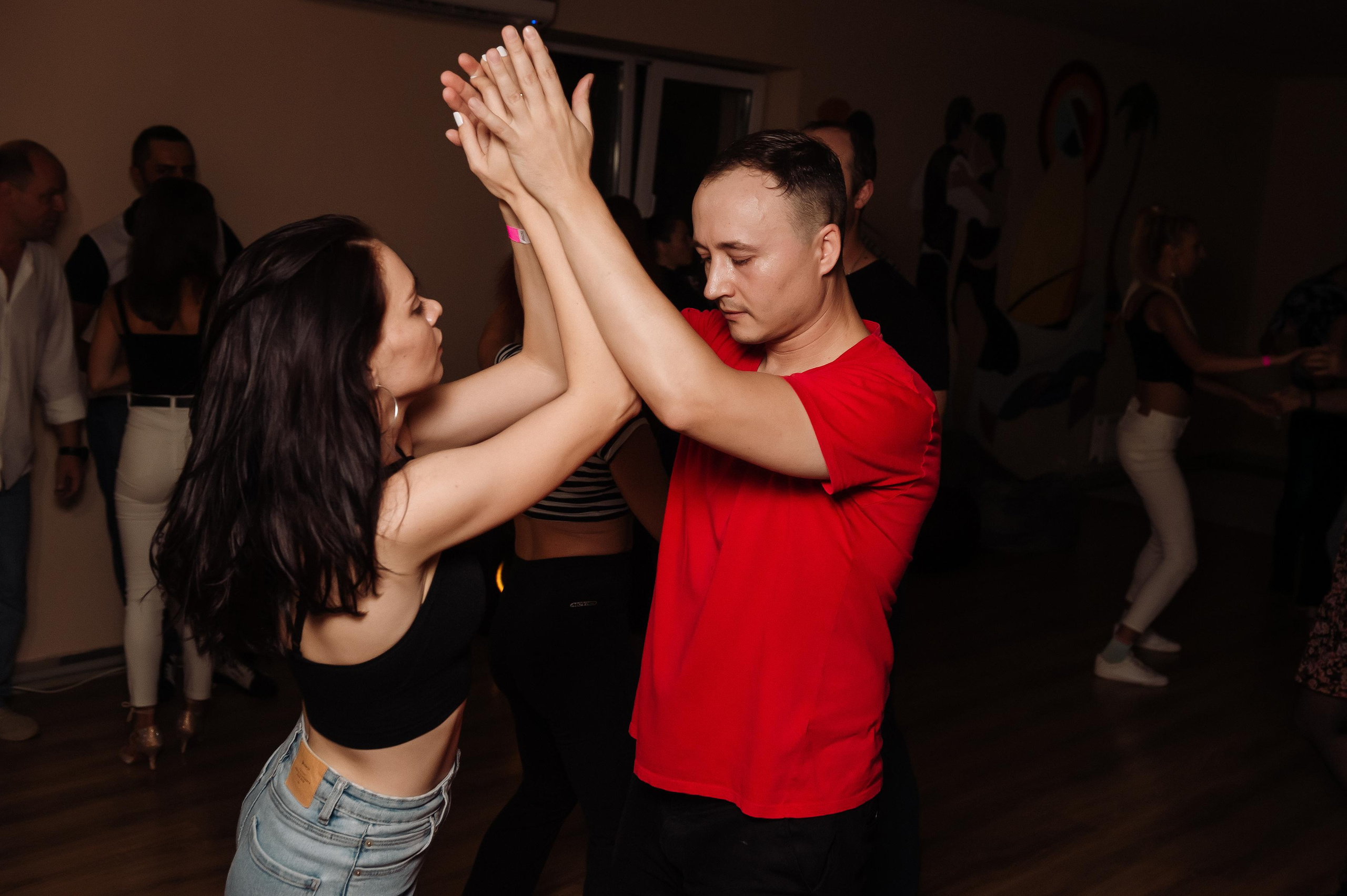 Школа социальных танцев Casa Latina. Репортажный и свадебный фотограф в Курске Борис Захарчук