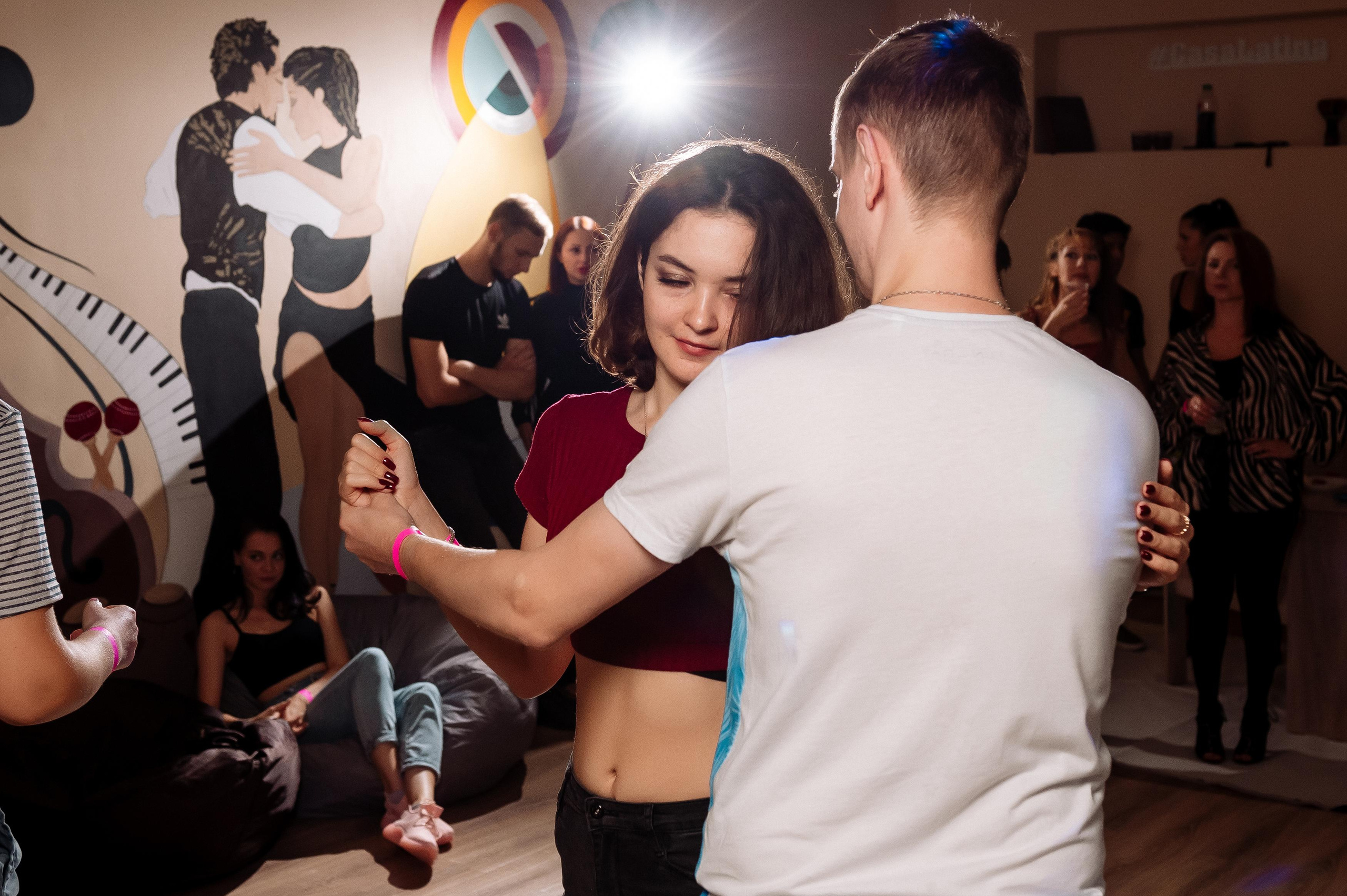 Школа социальных танцев Casa Latina. Репортажный и свадебный фотограф в Курске Борис Захарчук