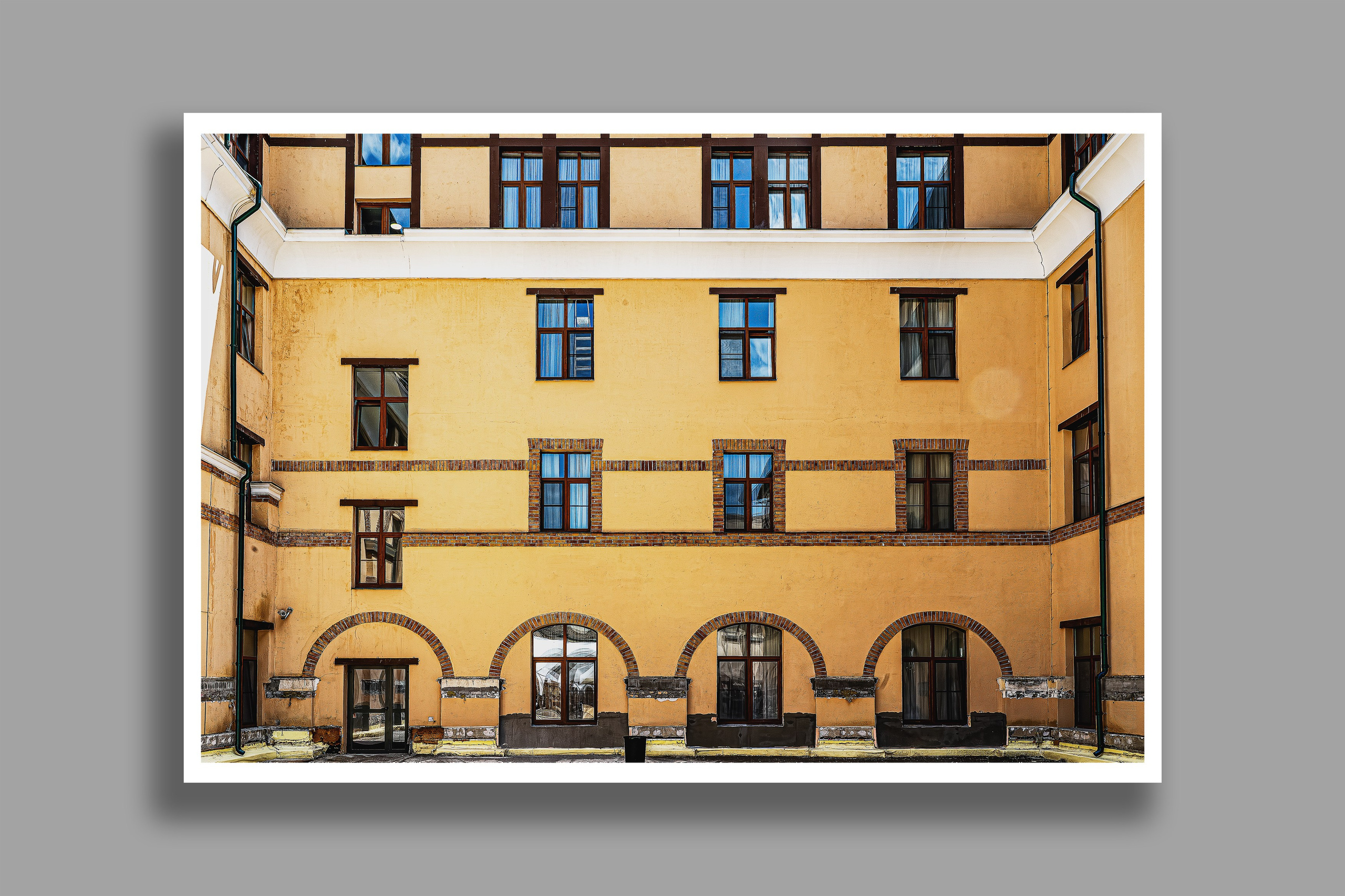 Архитектура двор окна