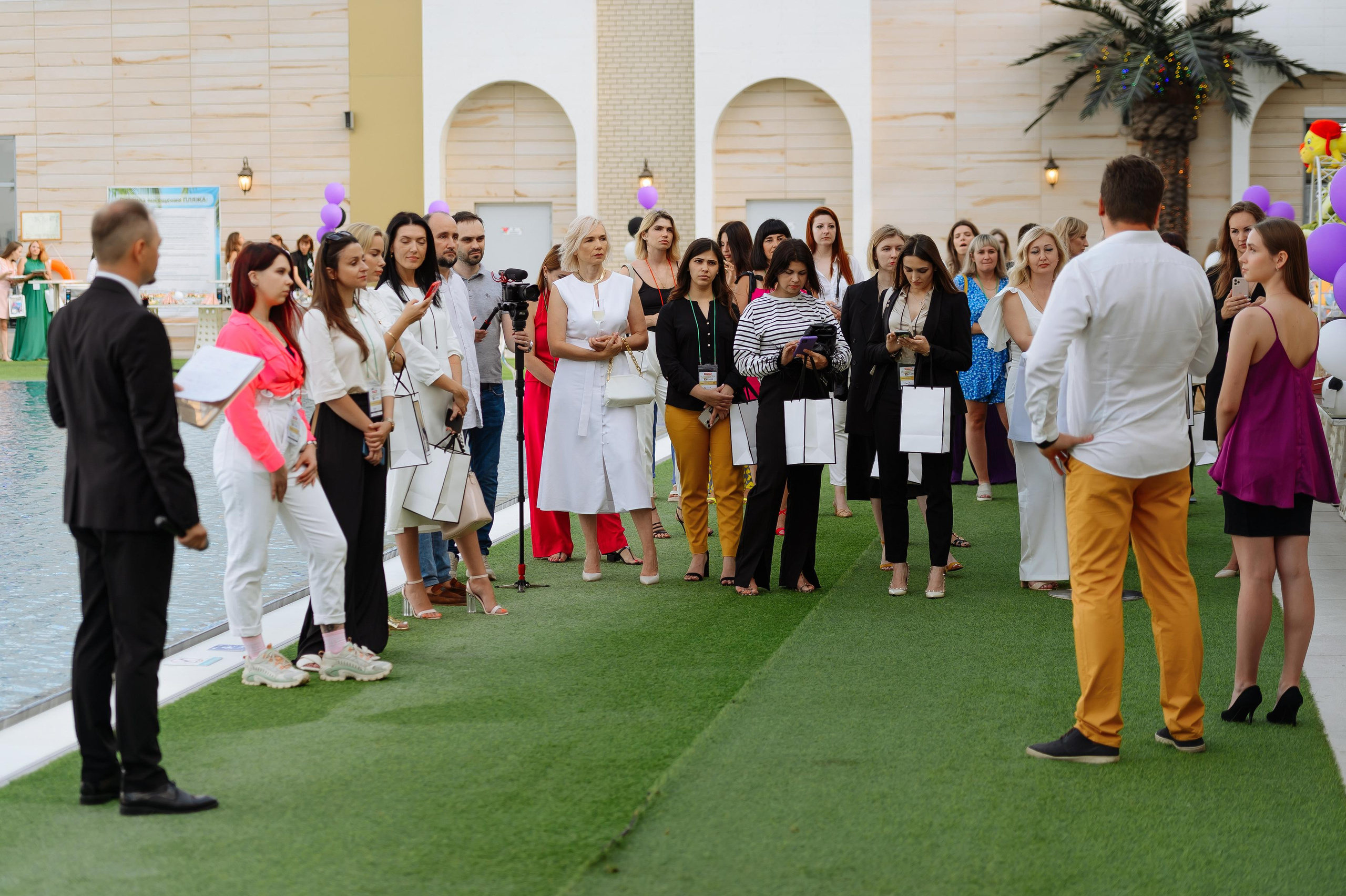 «Подружки Store» в ТЦ «Европа». Репортажный и свадебный фотограф в Курске Борис Захарчук