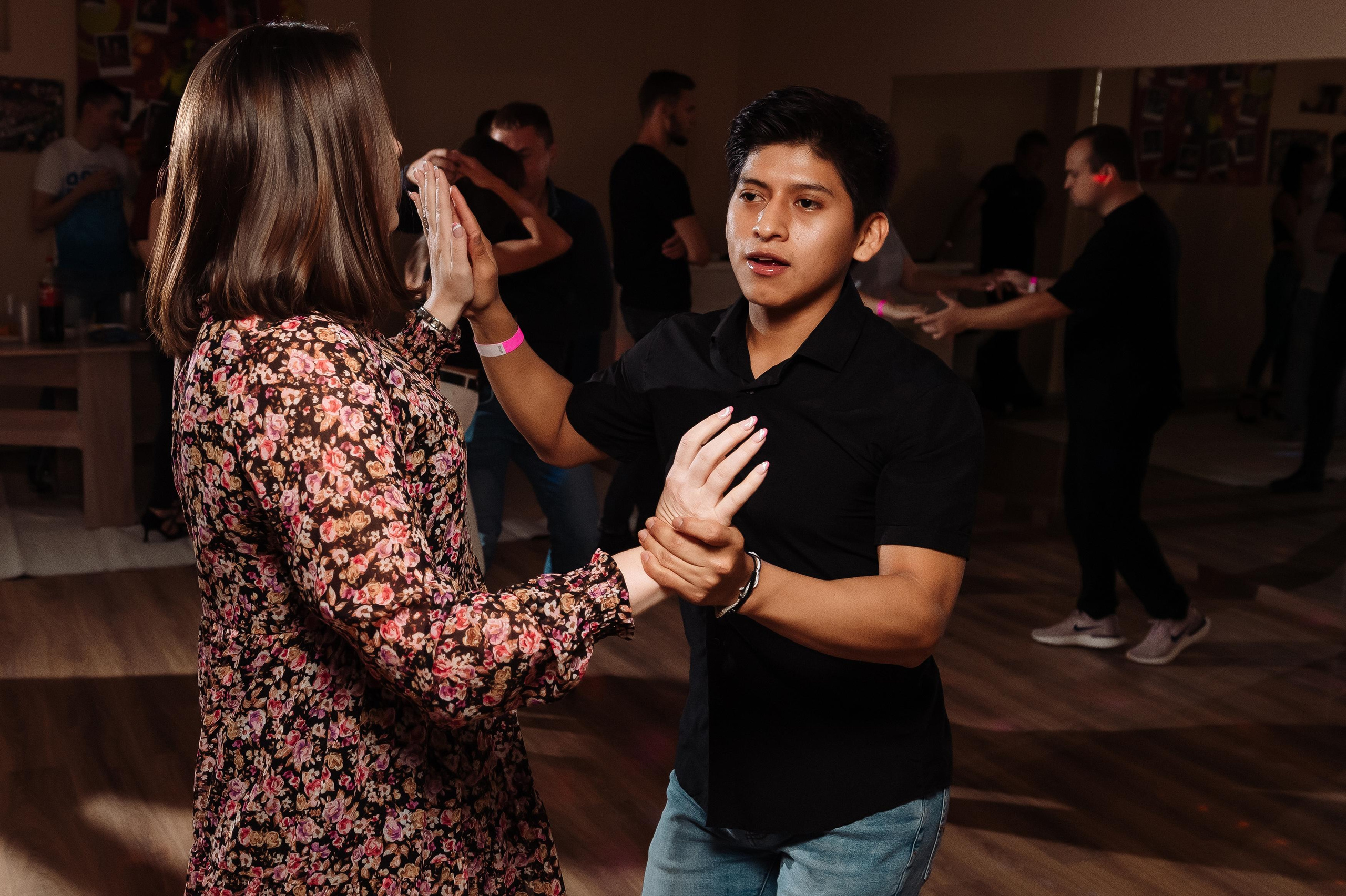 Школа социальных танцев Casa Latina. Репортажный и свадебный фотограф в Курске Борис Захарчук