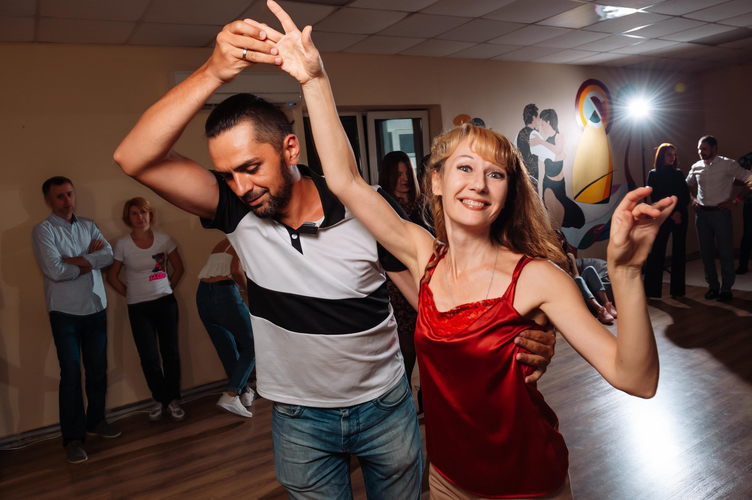 Школа социальных танцев Casa Latina. Репортажный и свадебный фотограф в Курске Борис Захарчук