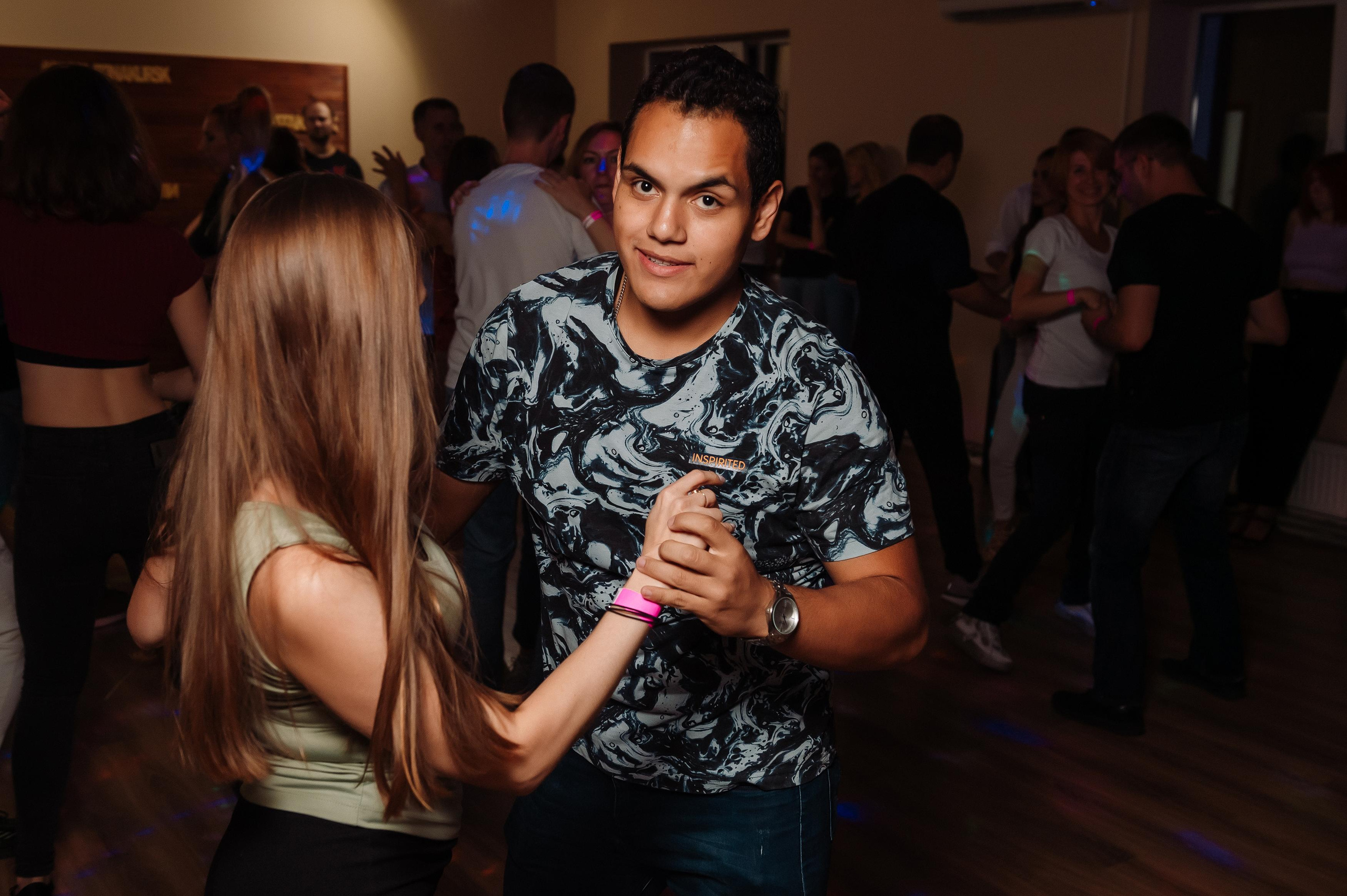 Школа социальных танцев Casa Latina. Репортажный и свадебный фотограф в Курске Борис Захарчук