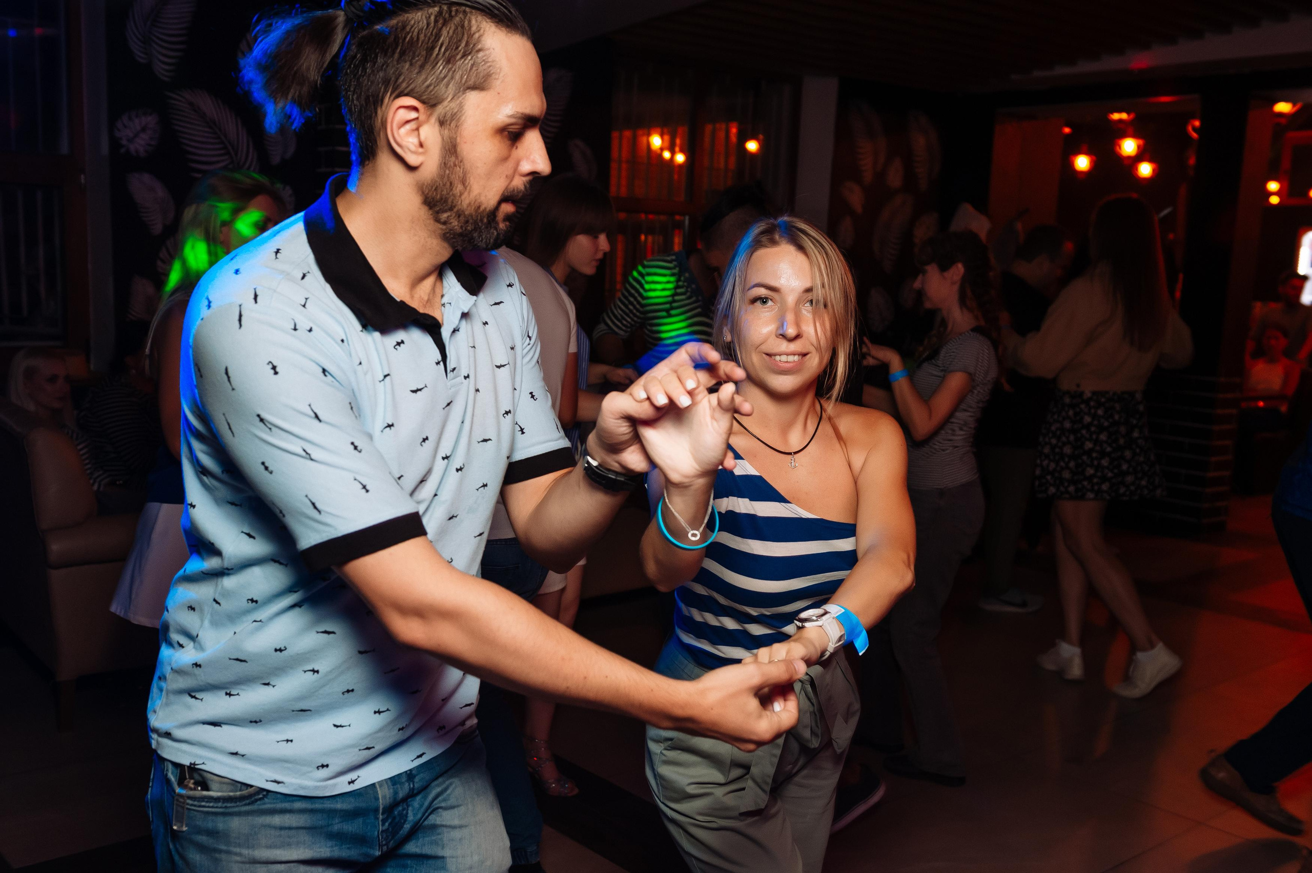 Школа социальных танцев Casa Latina. Репортажный и свадебный фотограф в Курске Борис Захарчук