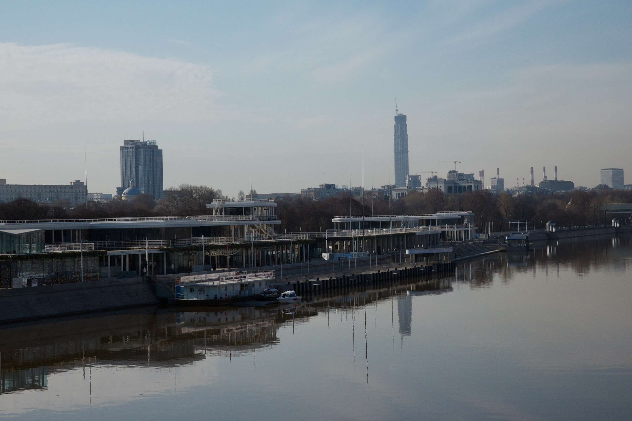 Новая Пушкинская набережная парка Горького 2026: 33 фото до скорого открытия. Проект «Фотокладовка»: блог уличной фотографии в формате street photo