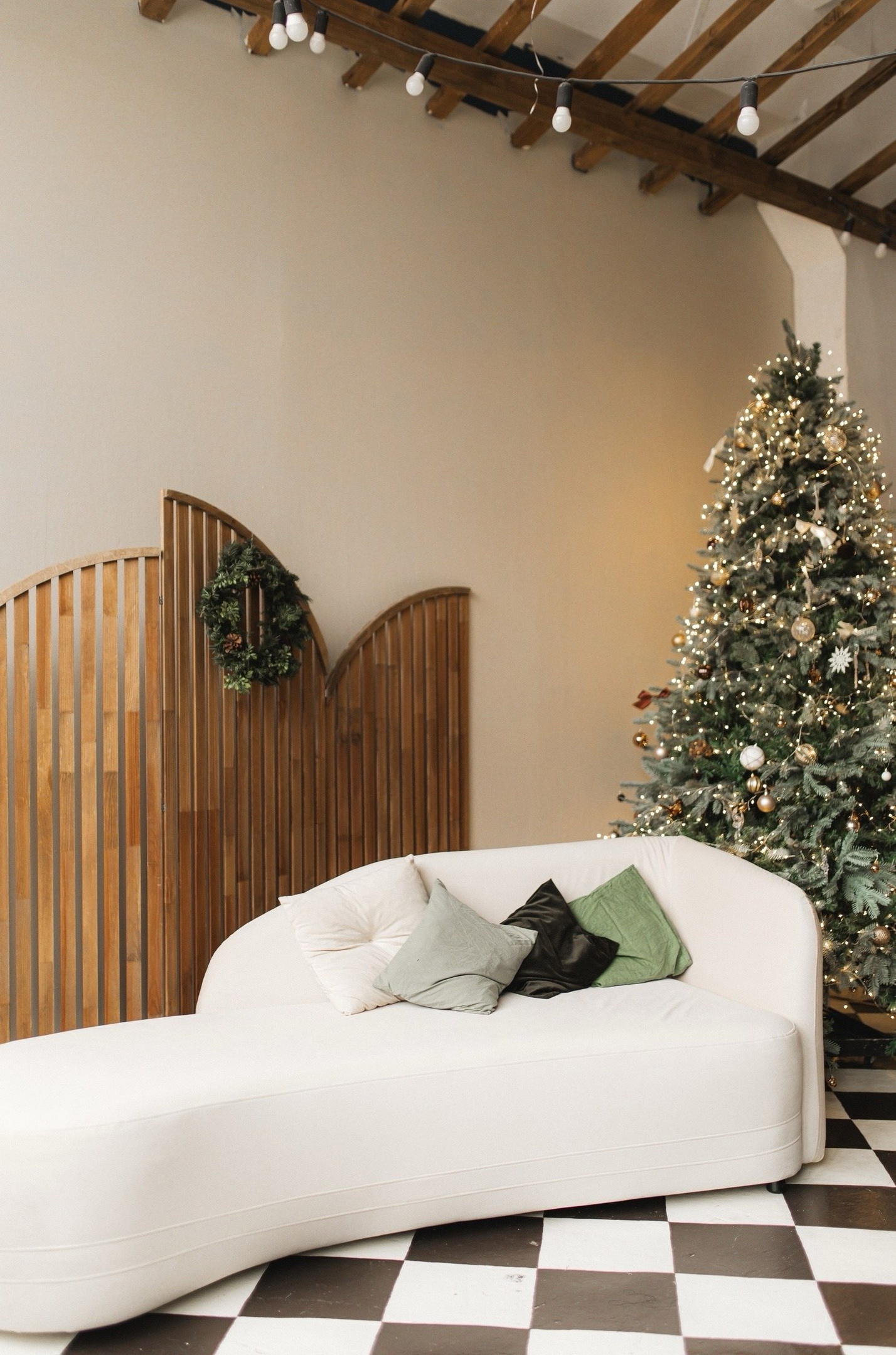 Фотостудии с новогодним интерьером 2024-2025. Детский и семейный фотограф в Екатеринбурге