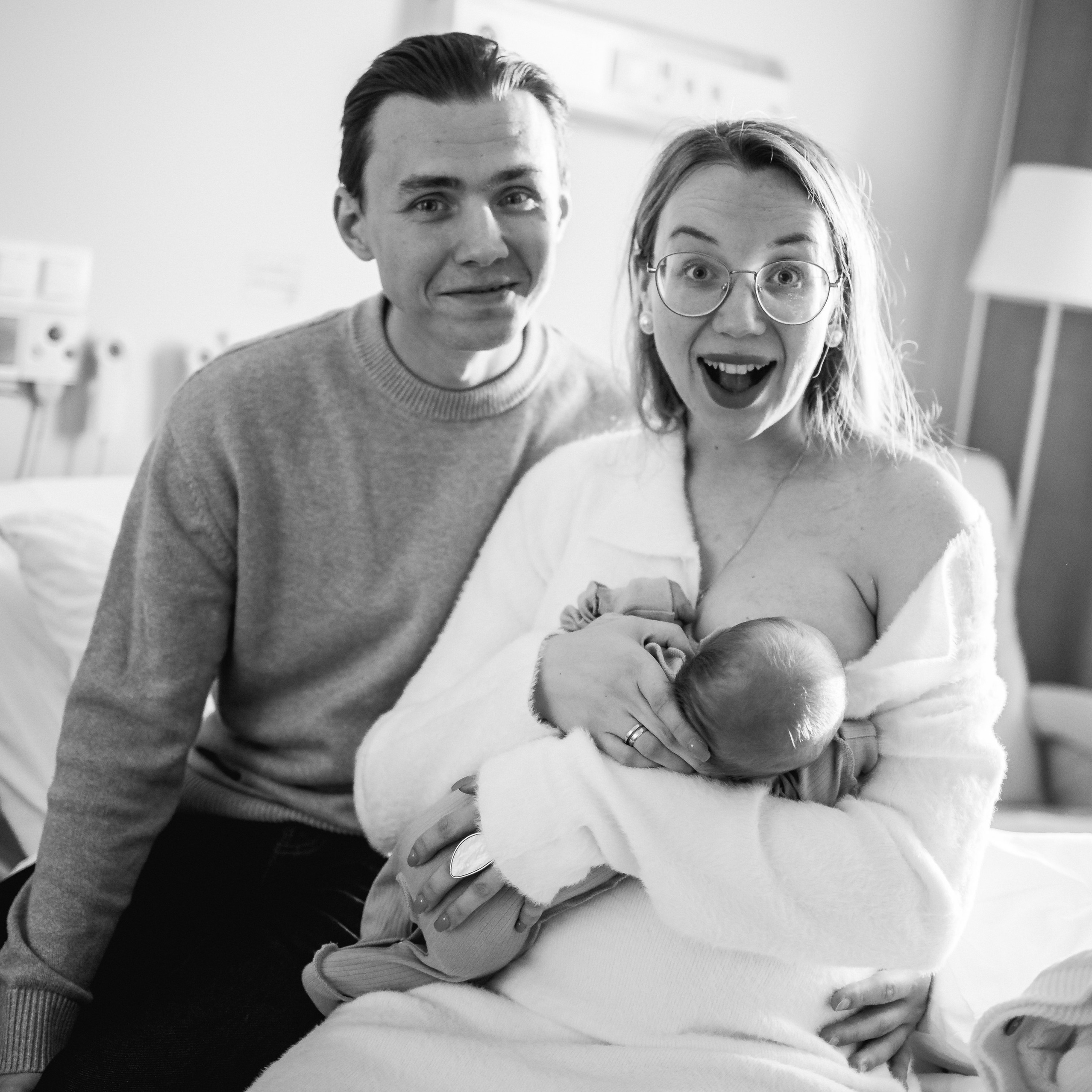 Услуги. Фотограф родов выписка новорожденных Санкт-Петербург